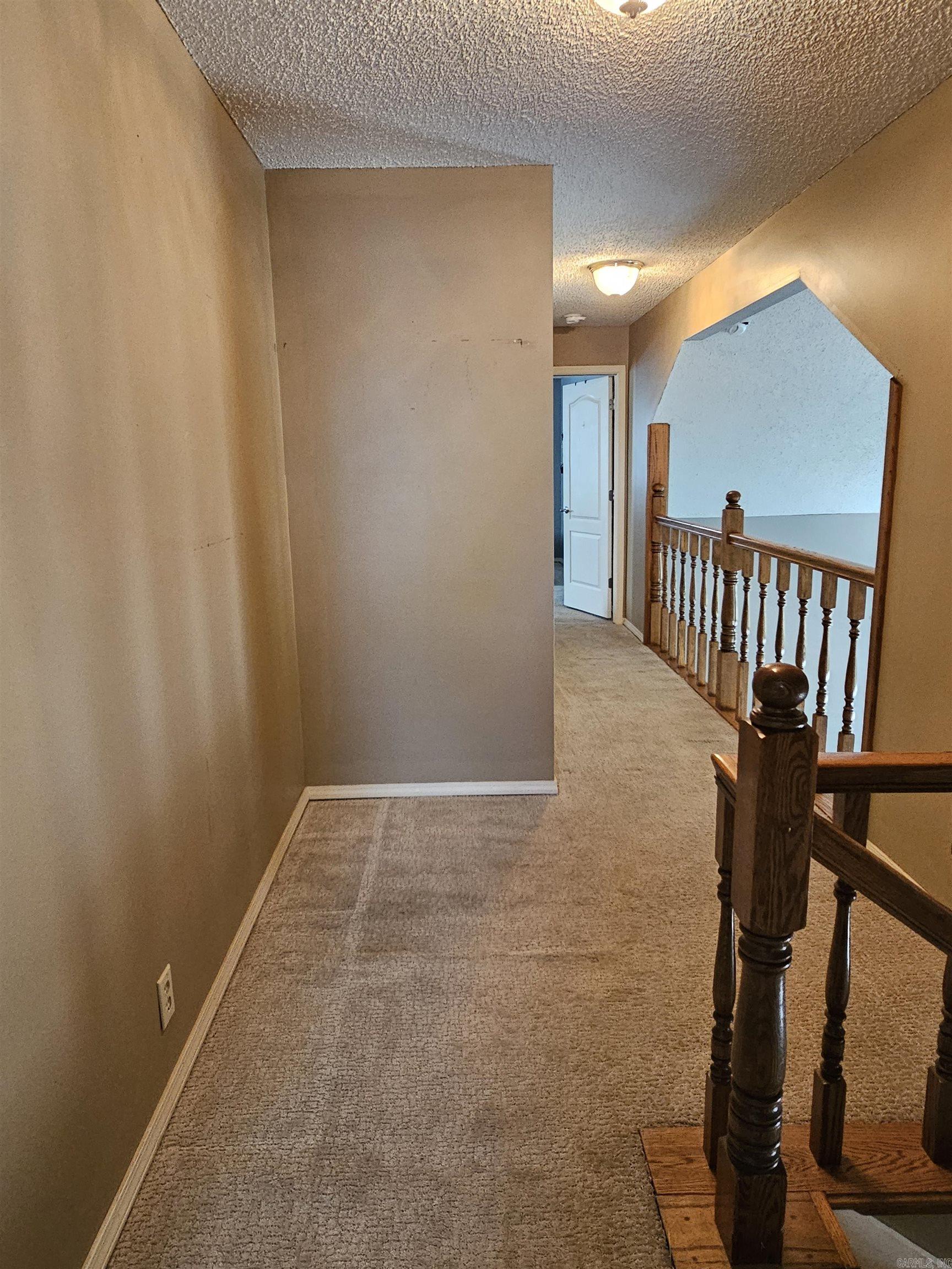 VALHOLA - Residential