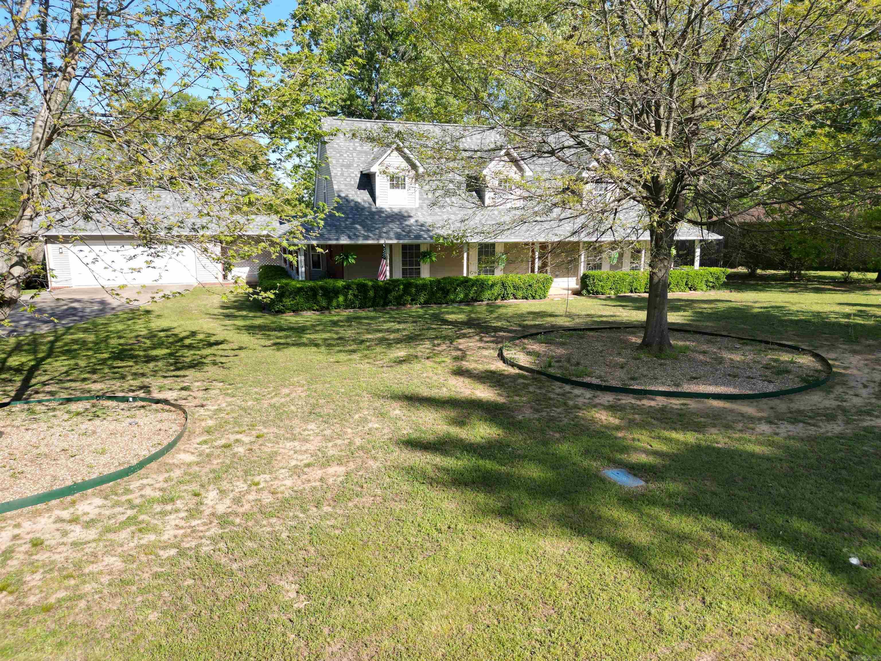 VALHOLA - Residential