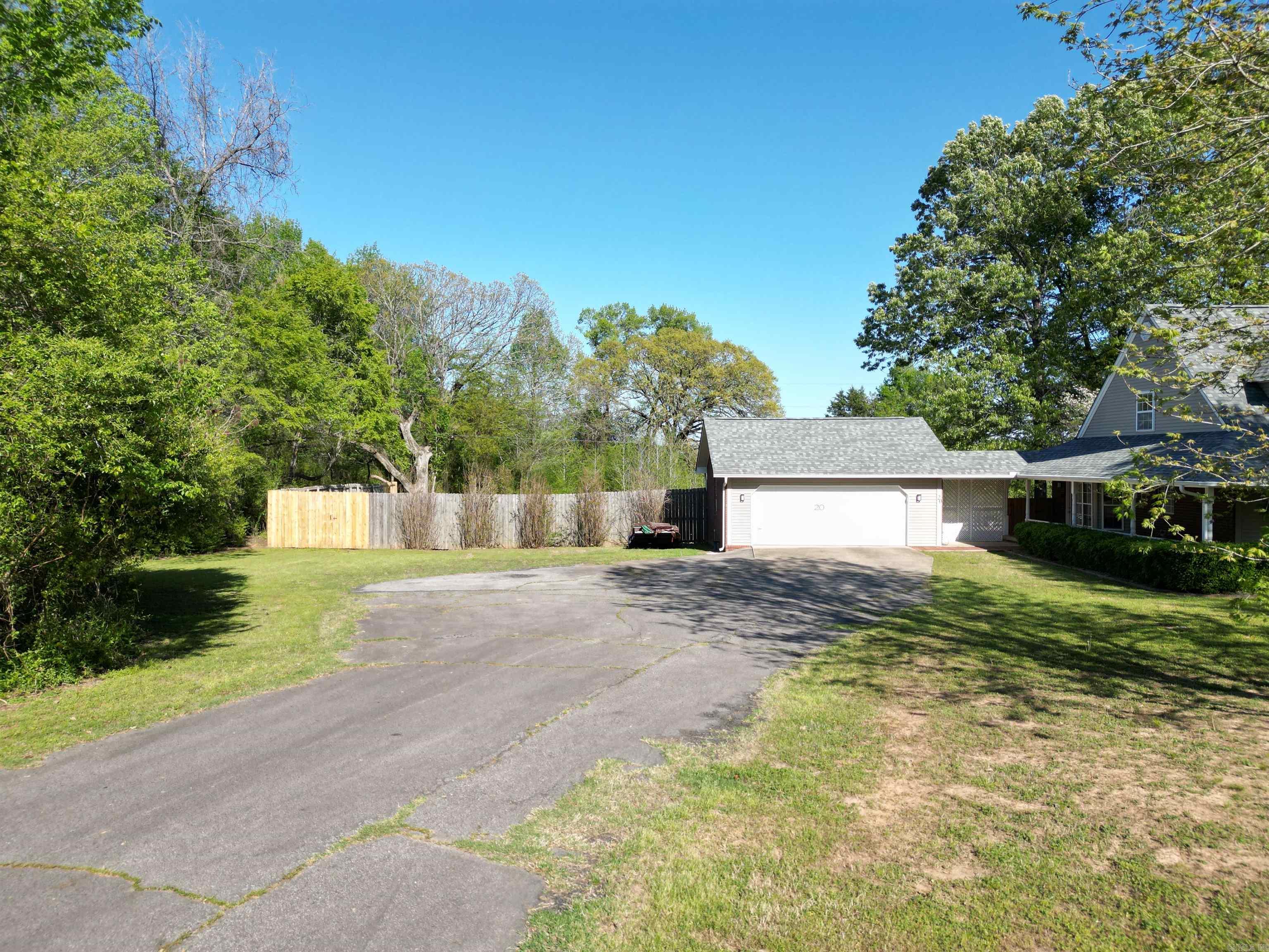 VALHOLA - Residential