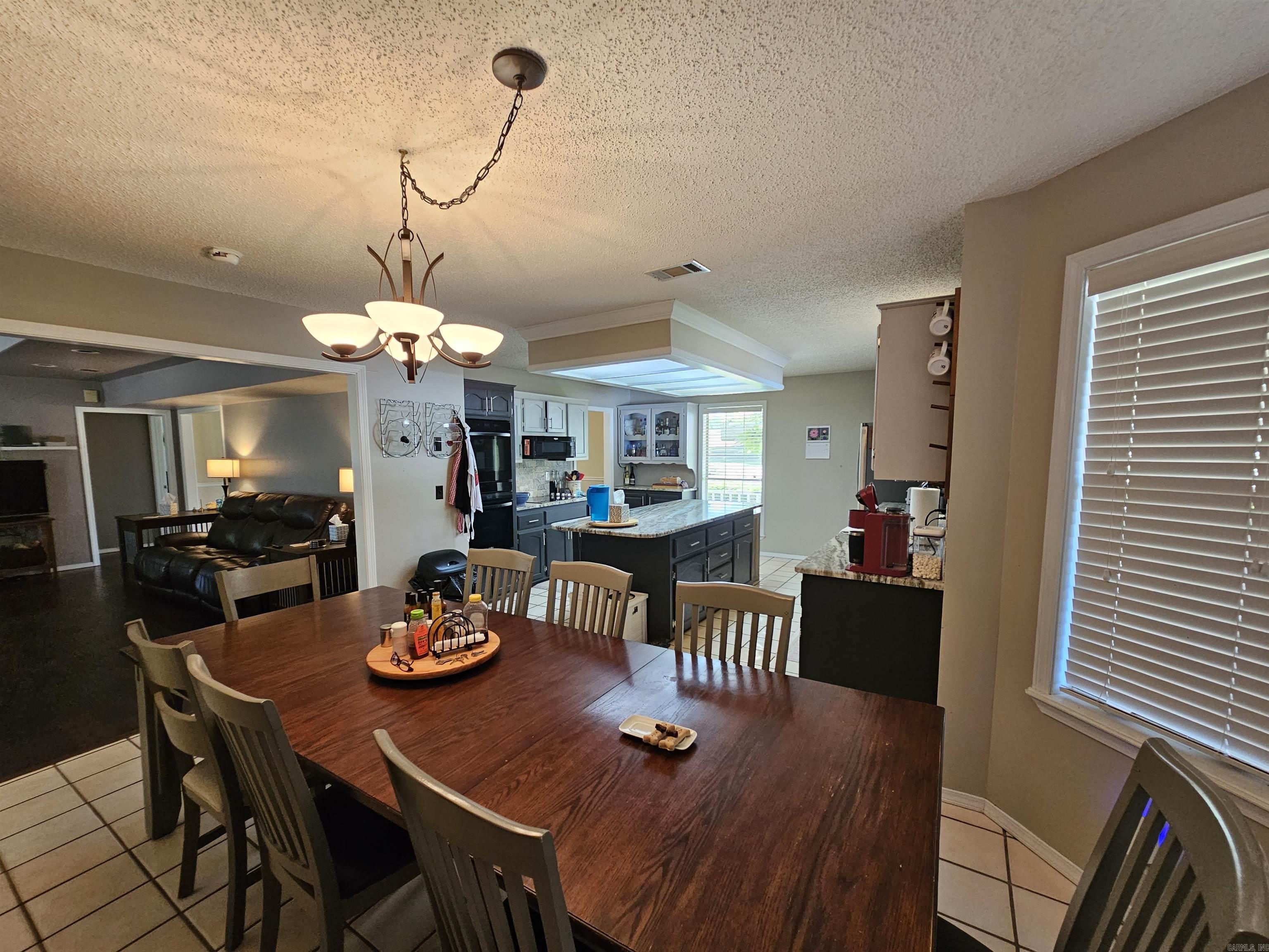 VALHOLA - Residential