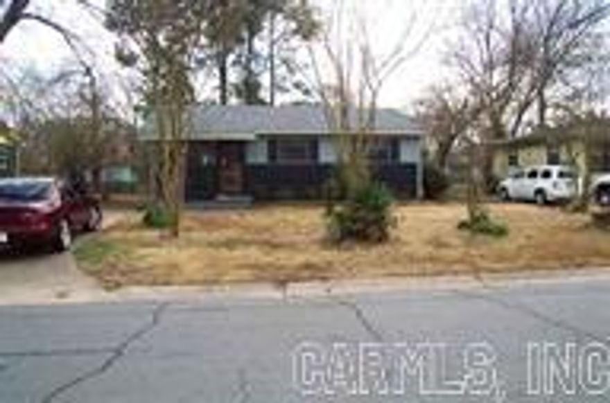 Cute 3BR/1BA home close to Interstate 440.