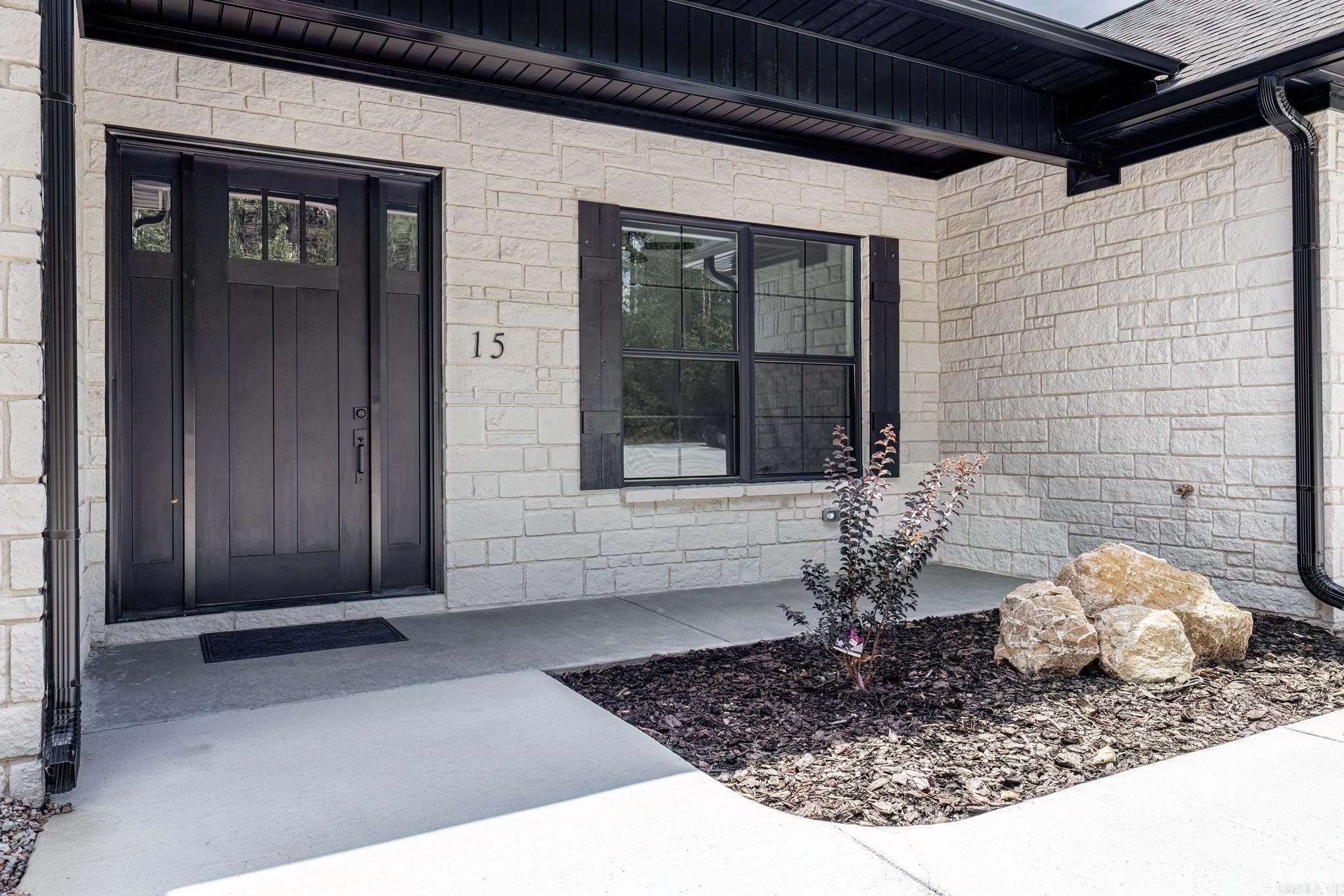 ALTA VISTA - Residential