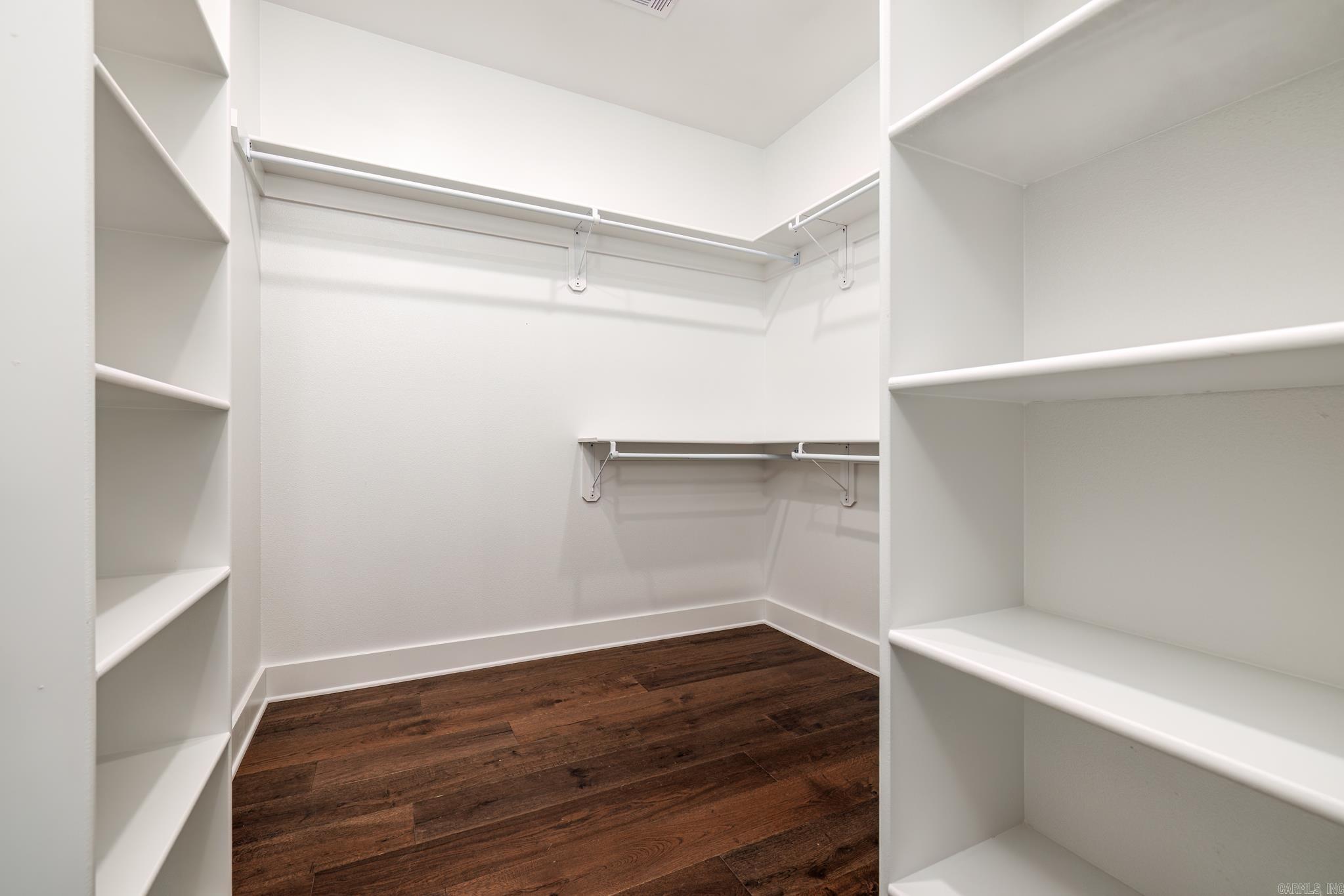 ALTA VISTA - Residential