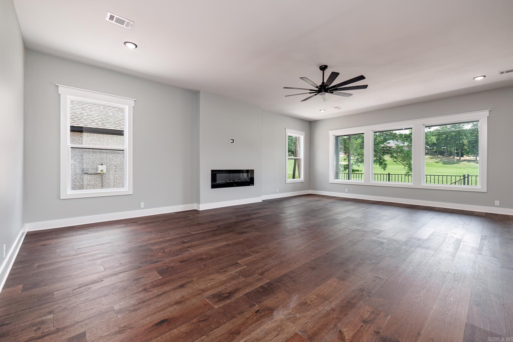 ALTA VISTA - Residential