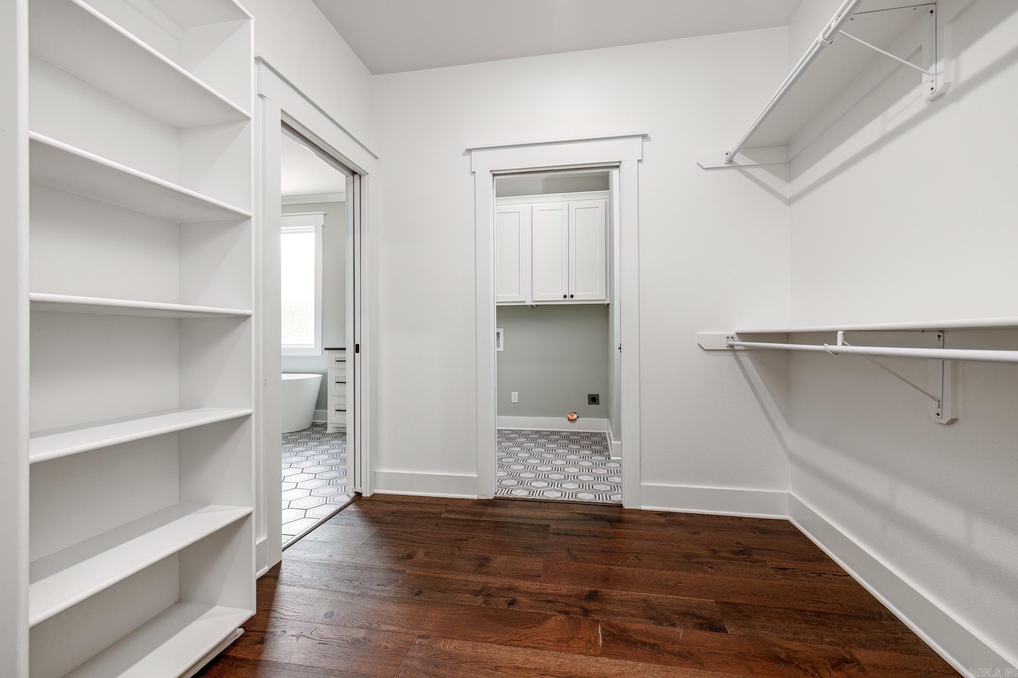 ALTA VISTA - Residential