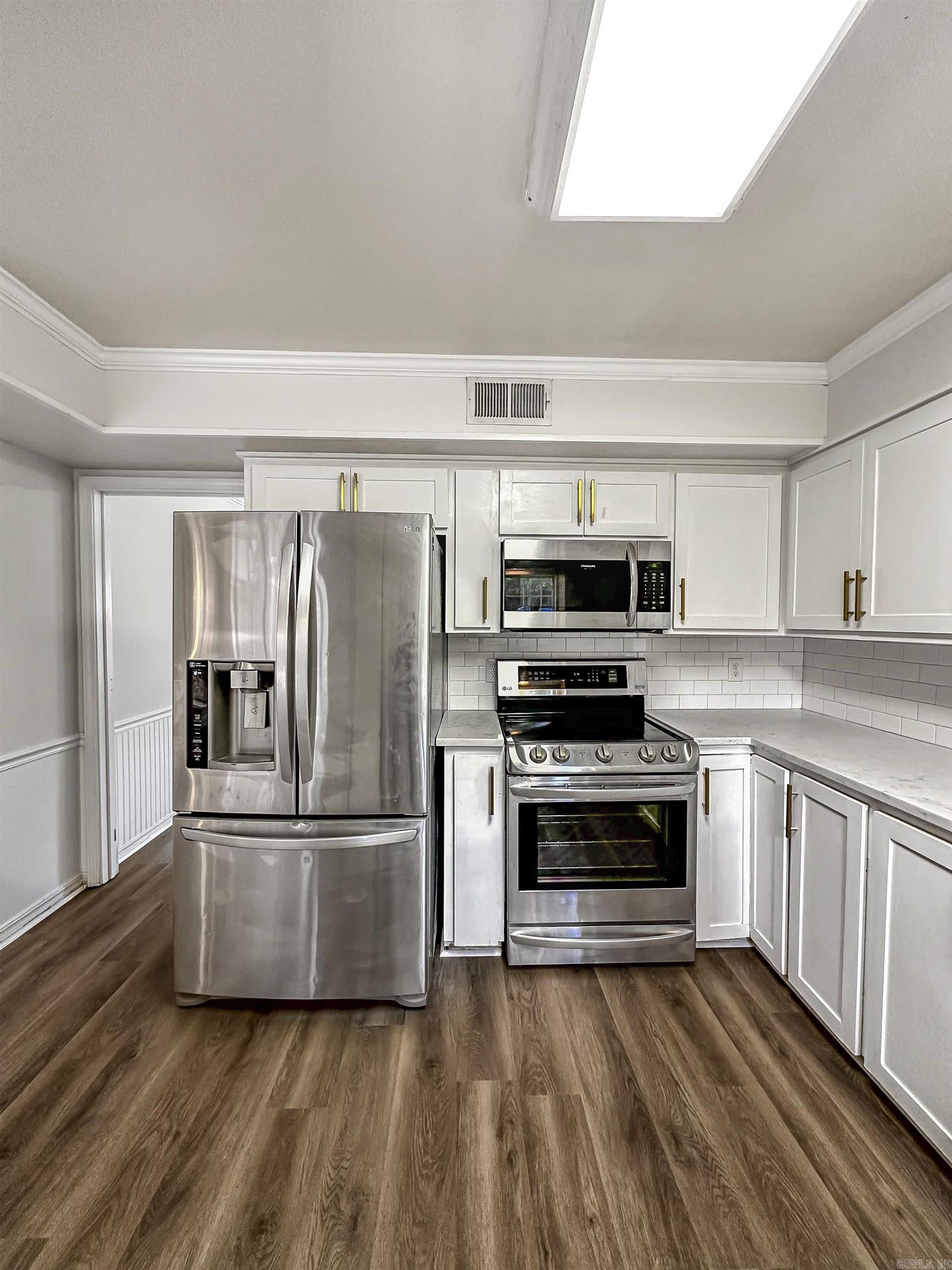 MARLOWE MANOR - Residential