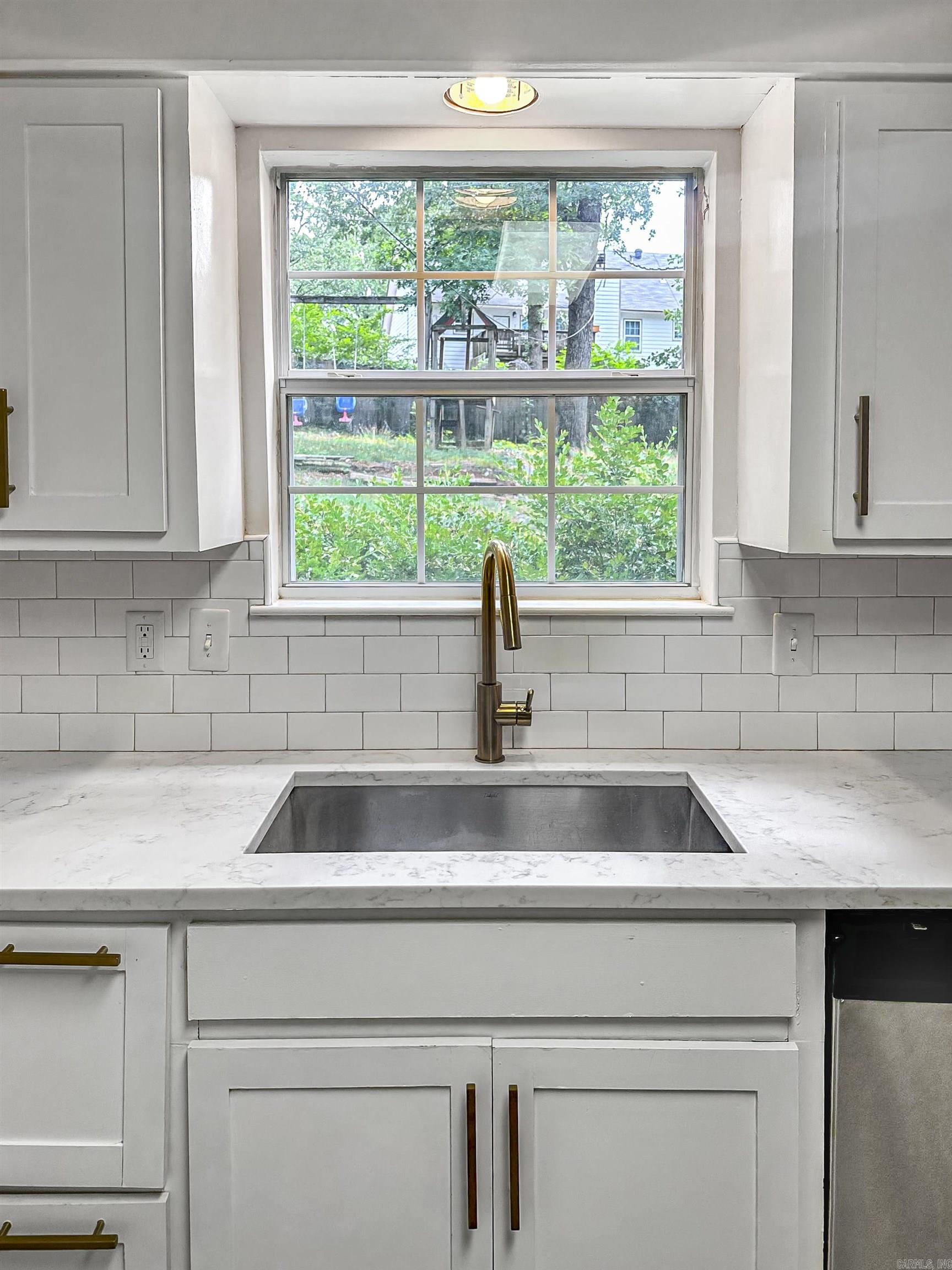 MARLOWE MANOR - Residential