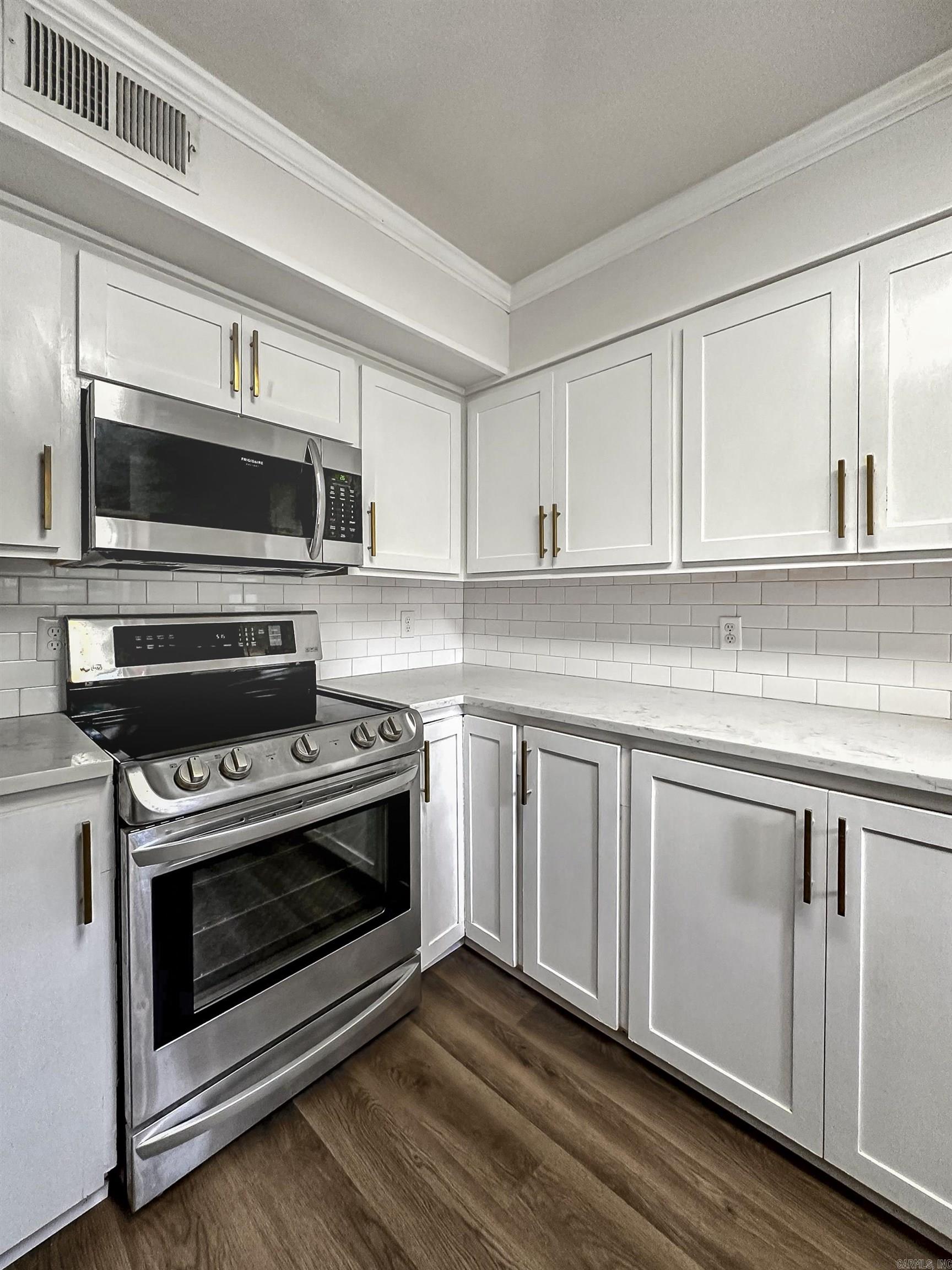 MARLOWE MANOR - Residential