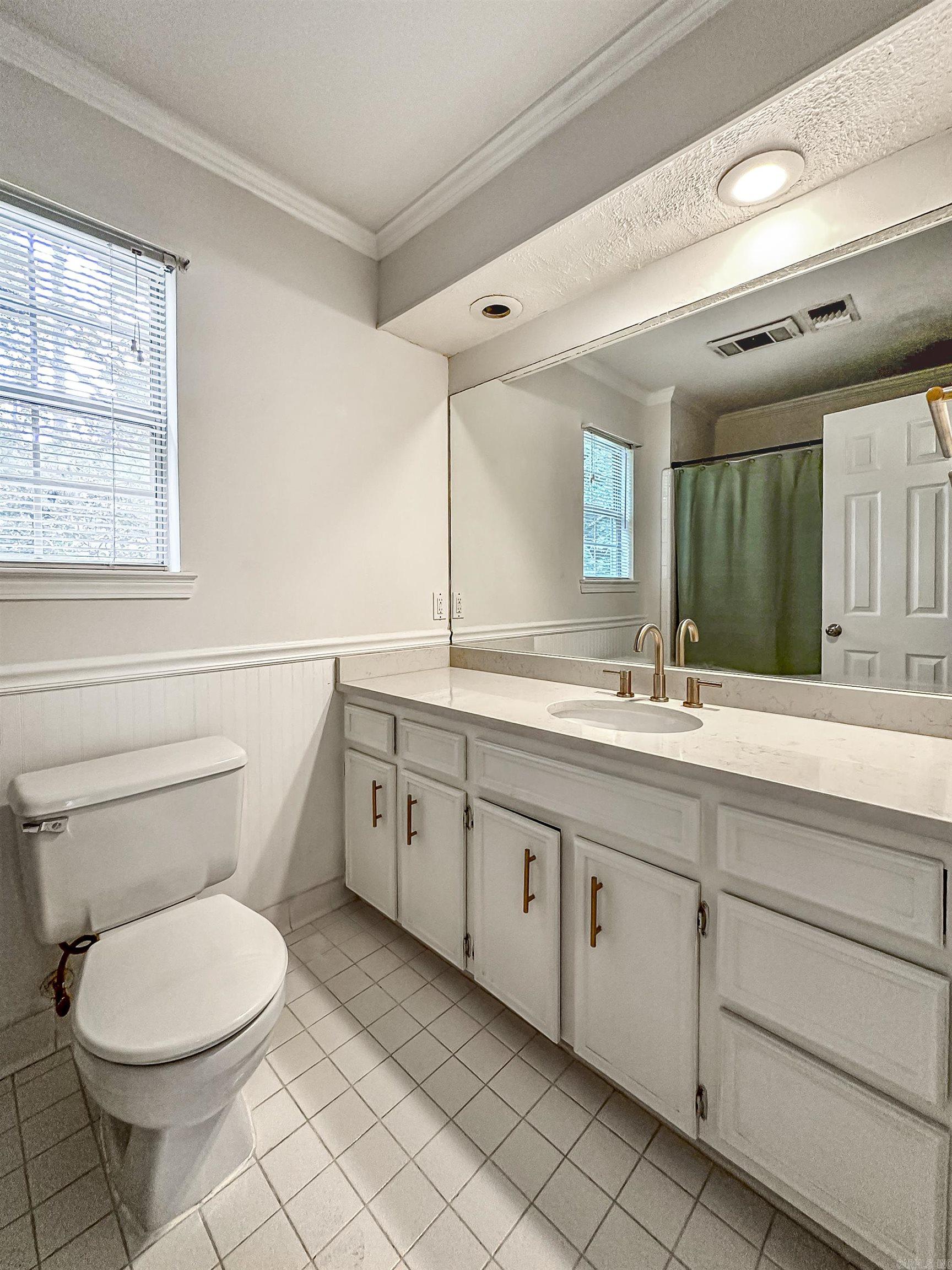MARLOWE MANOR - Residential