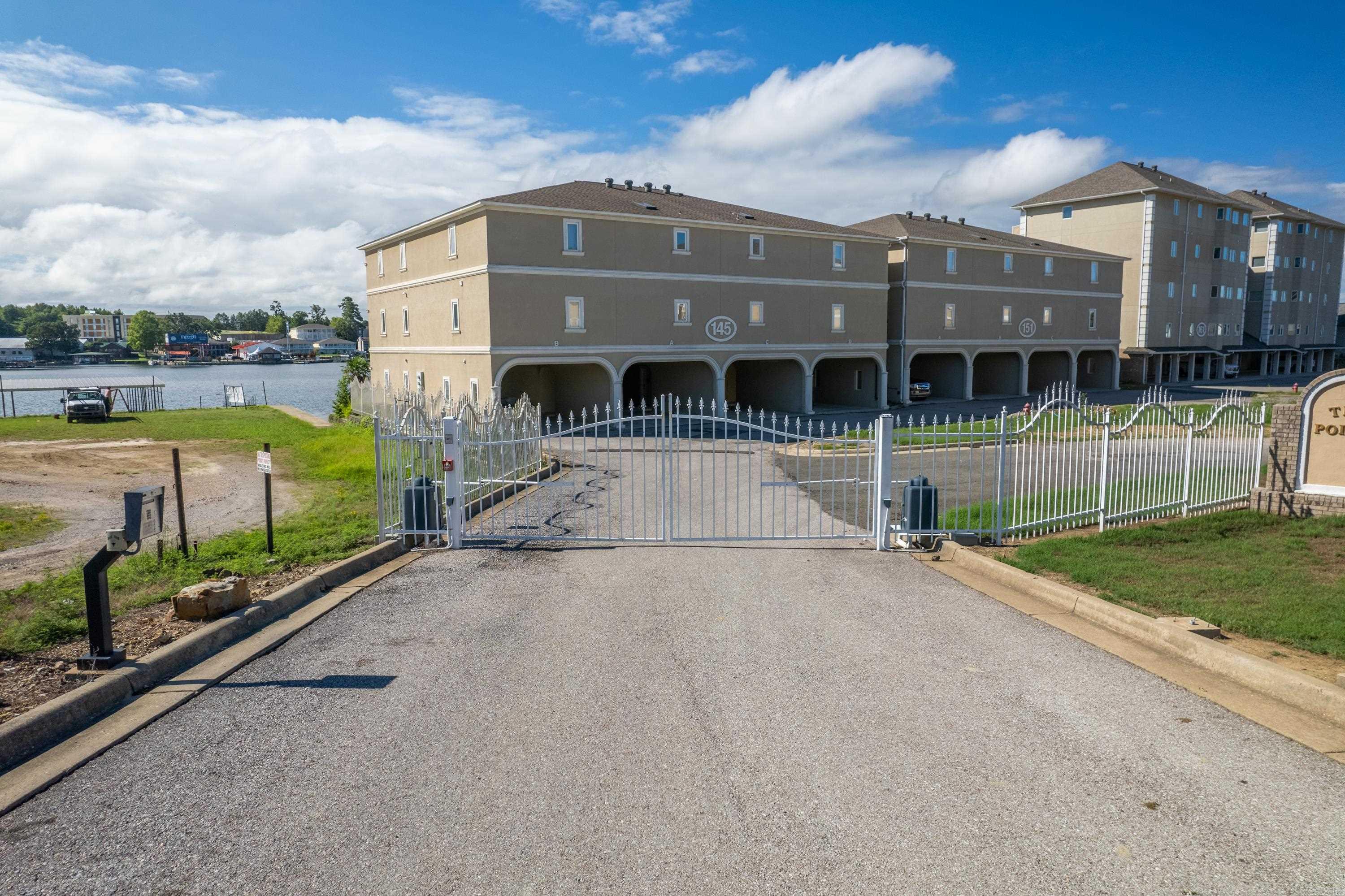 Pointe Villas HPR - Residential