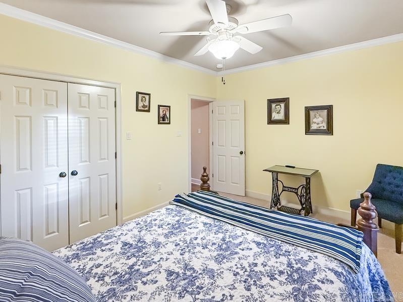 WINDSOR PARK - Residential