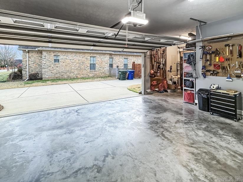 WINDSOR PARK - Residential