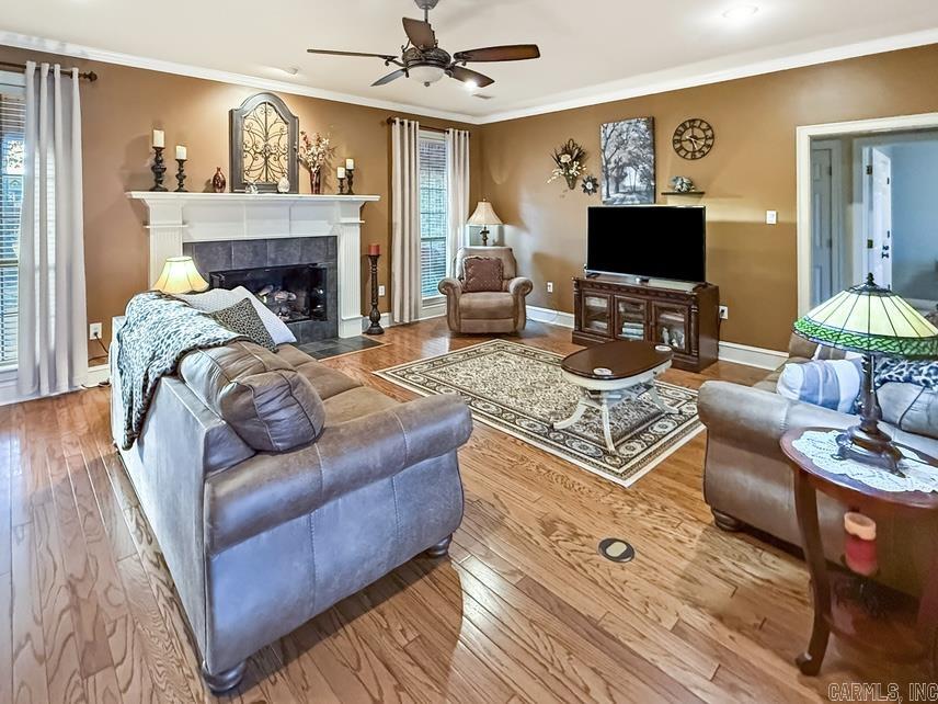 WINDSOR PARK - Residential