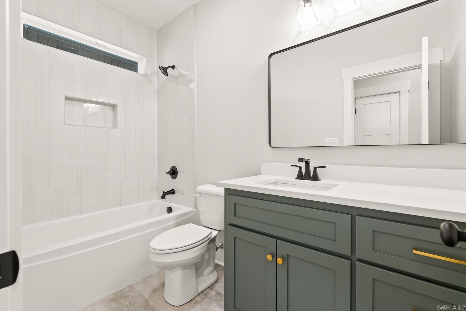 EAST MEADOW - Residential