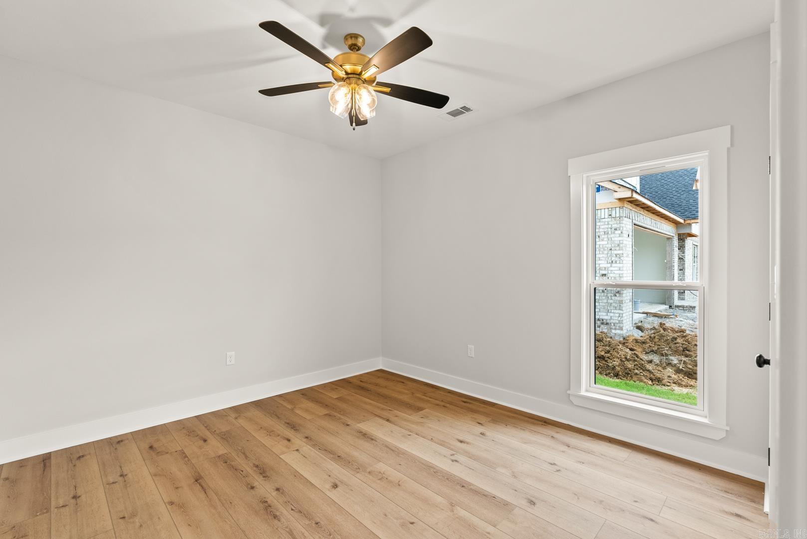 EAST MEADOW - Residential