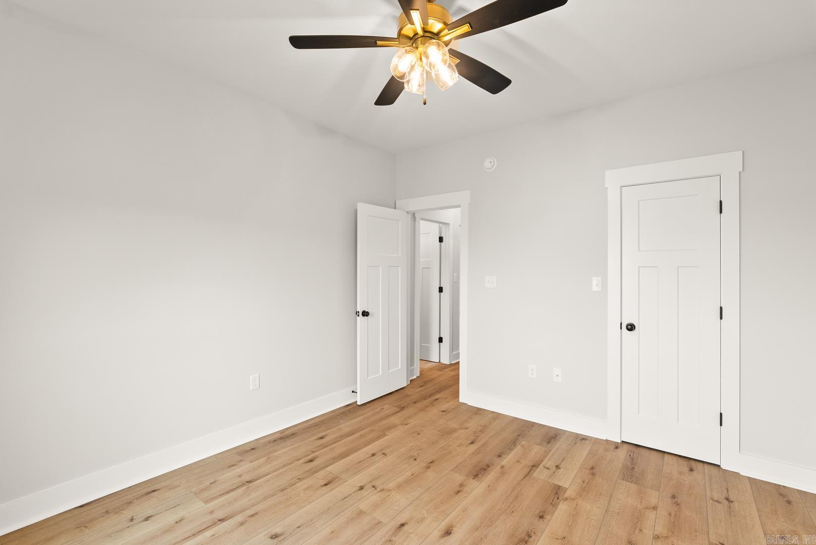 EAST MEADOW - Residential