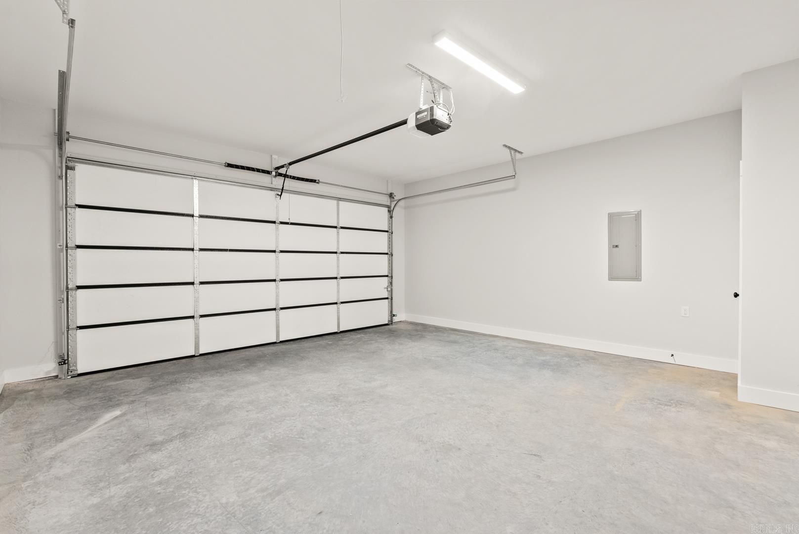 EAST MEADOW - Residential