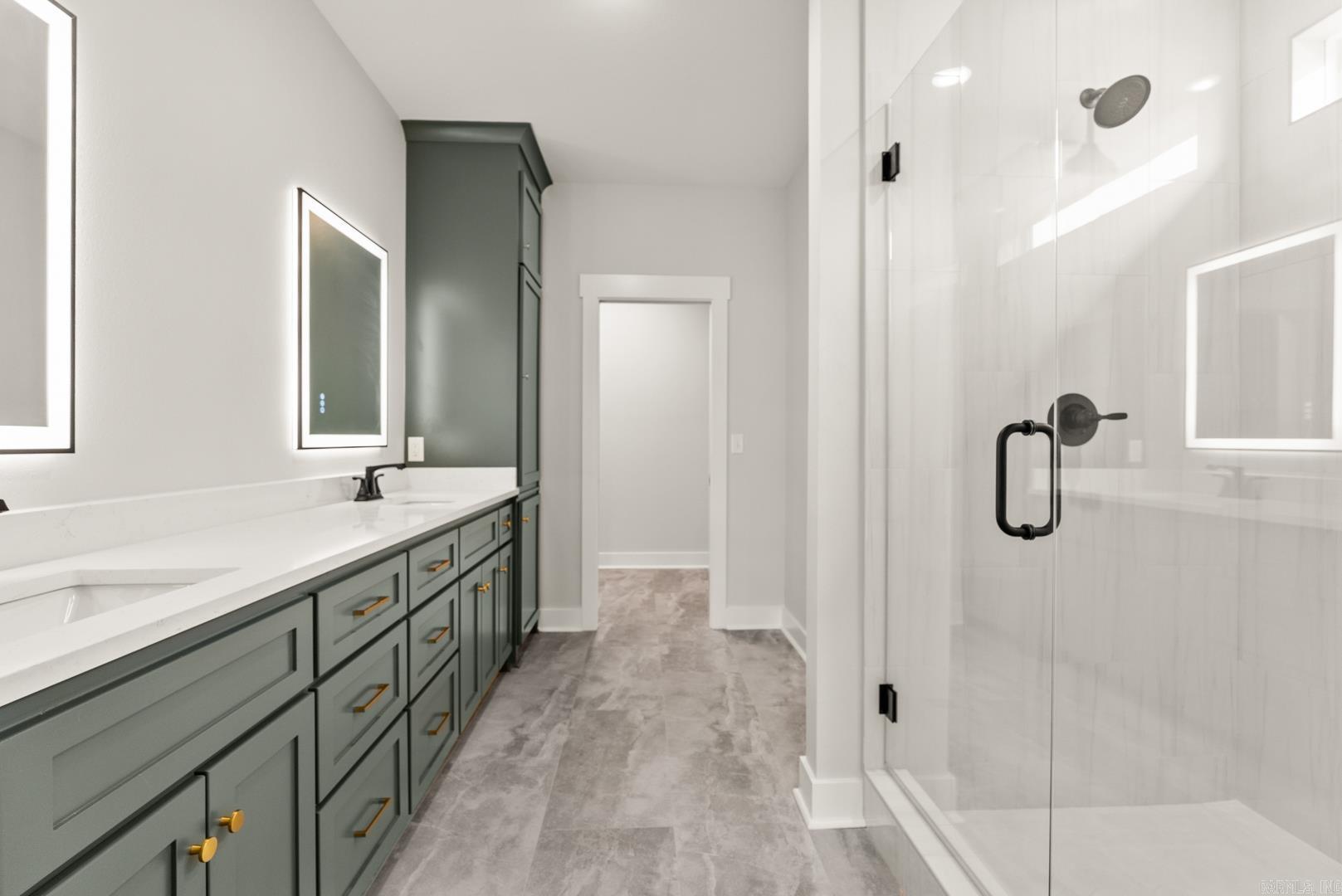 EAST MEADOW - Residential