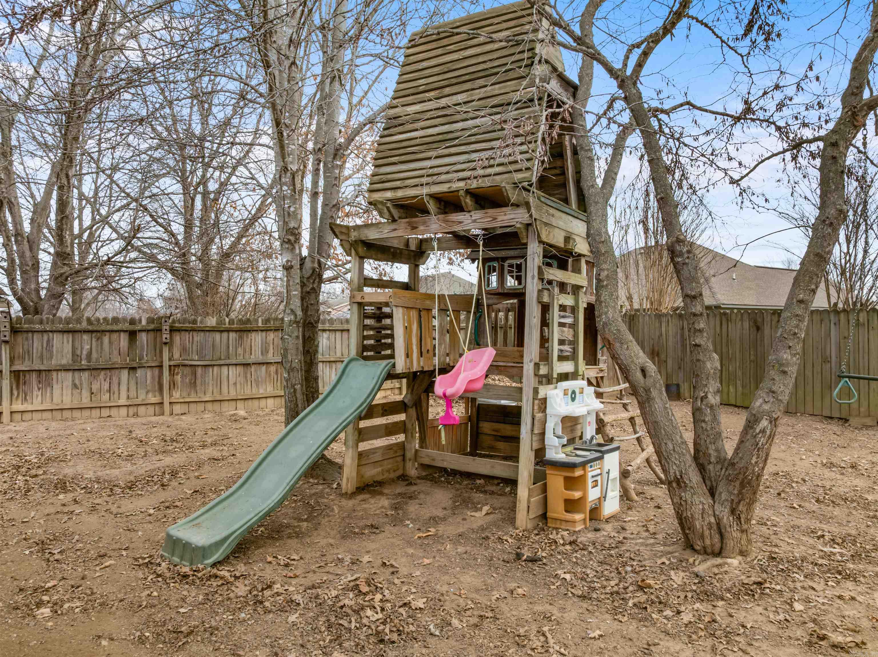 ARKANSAS ESTATES - Residential