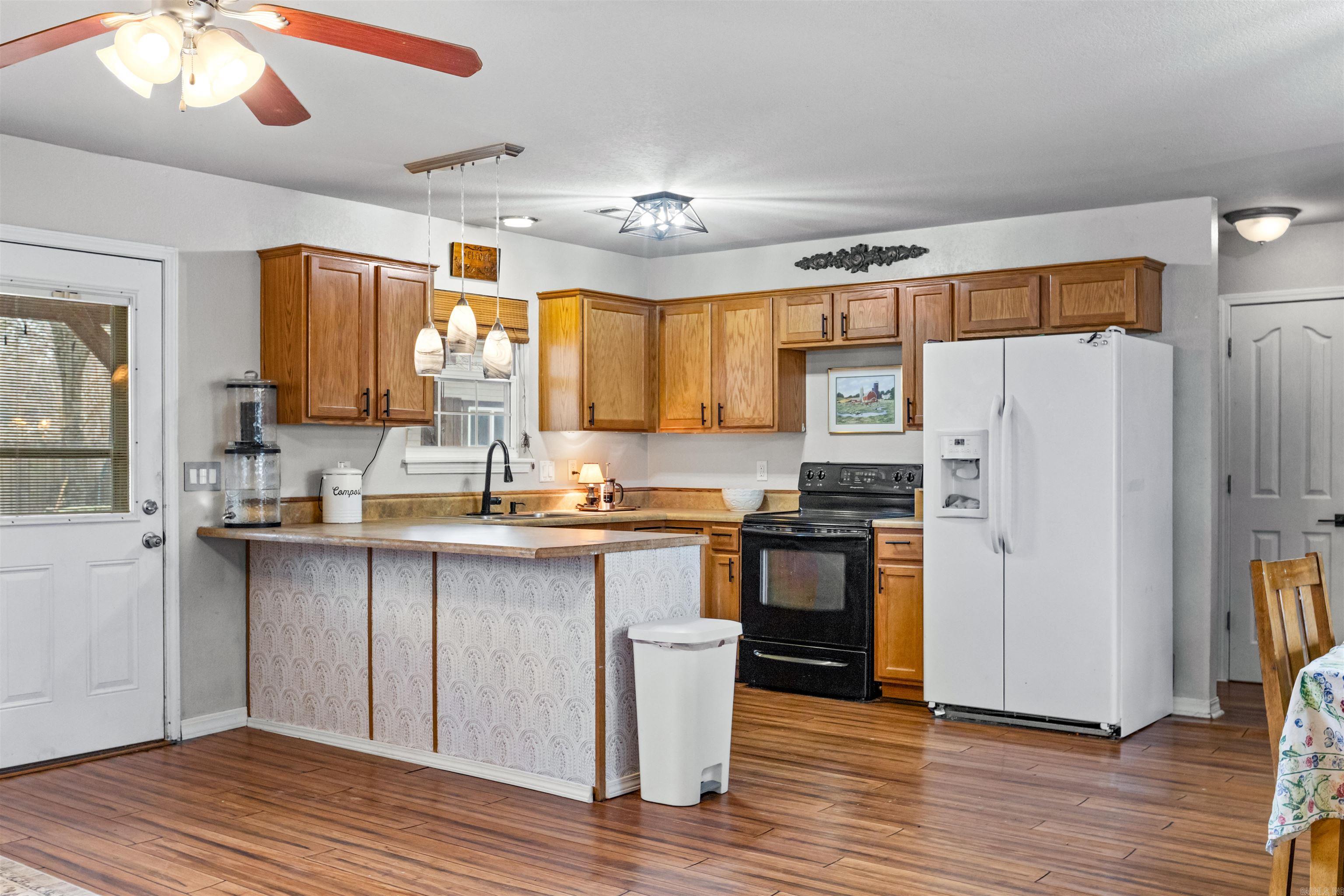 ARKANSAS ESTATES - Residential