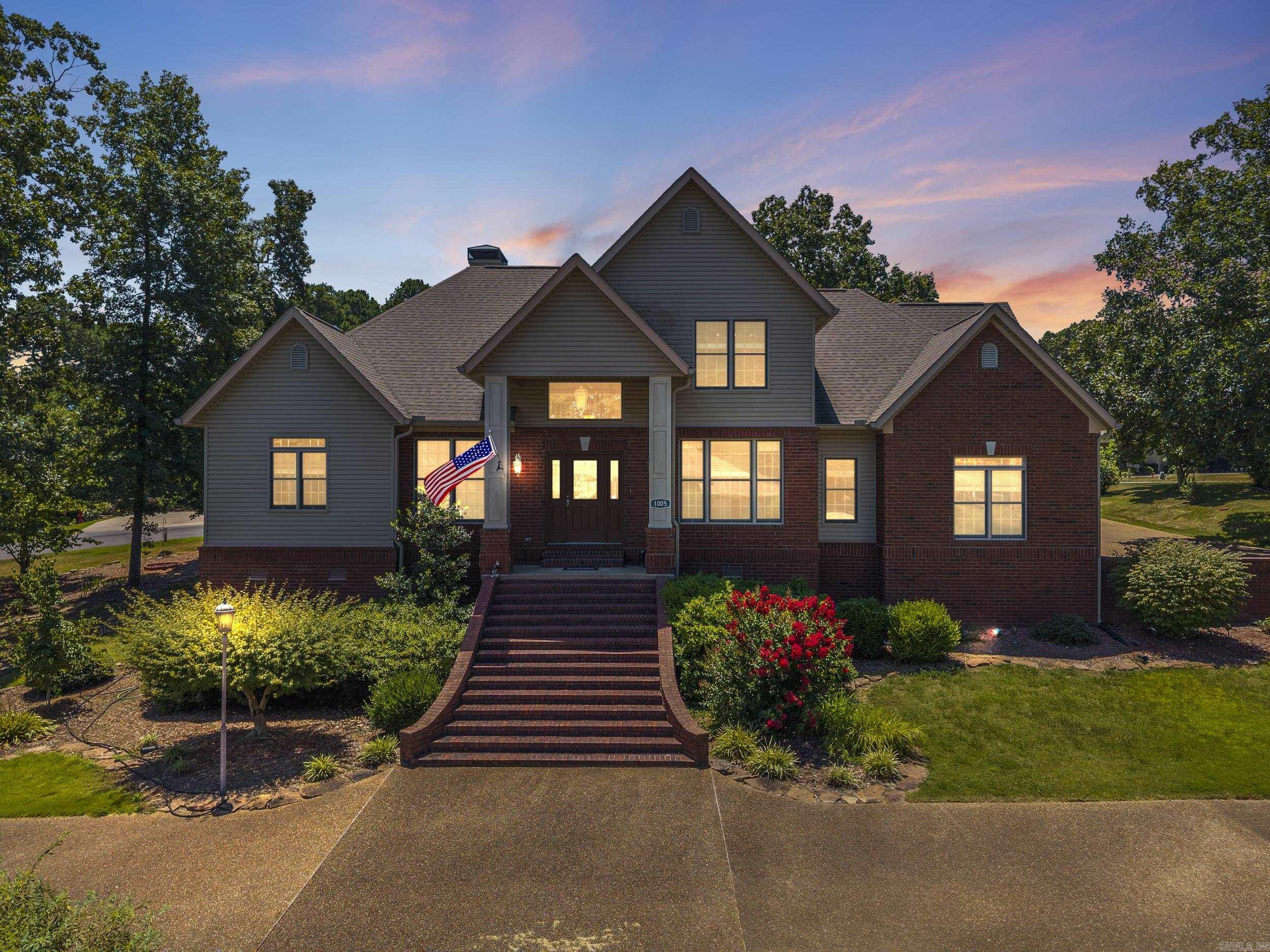 Nestled in one of Heber's most sought-after neighborhoods, this impeccably maintained custom-built home is filled with distinctive features throughout. Ideally located just one block from the school and only a mile from the beach and boat launch, it offers both comfort and convenience. The spacious layout boasts 4 bedrooms, 2.5 bathrooms, a dedicated office, and a generous bonus room—perfect for a kids’ play area or game room. Additional features include a storm shelter and a fully remodeled primary bathroom shower (2021). A new roof was installed on August 1, 2020.