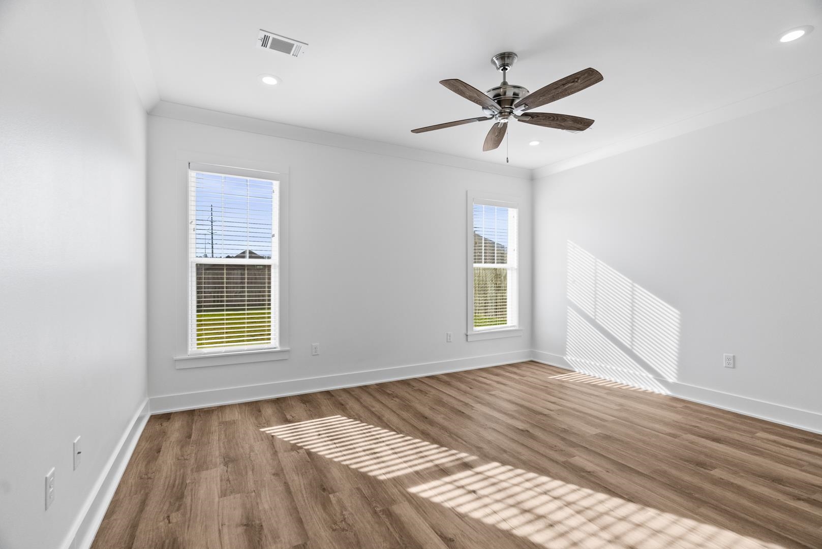 IVY PLACE - Residential