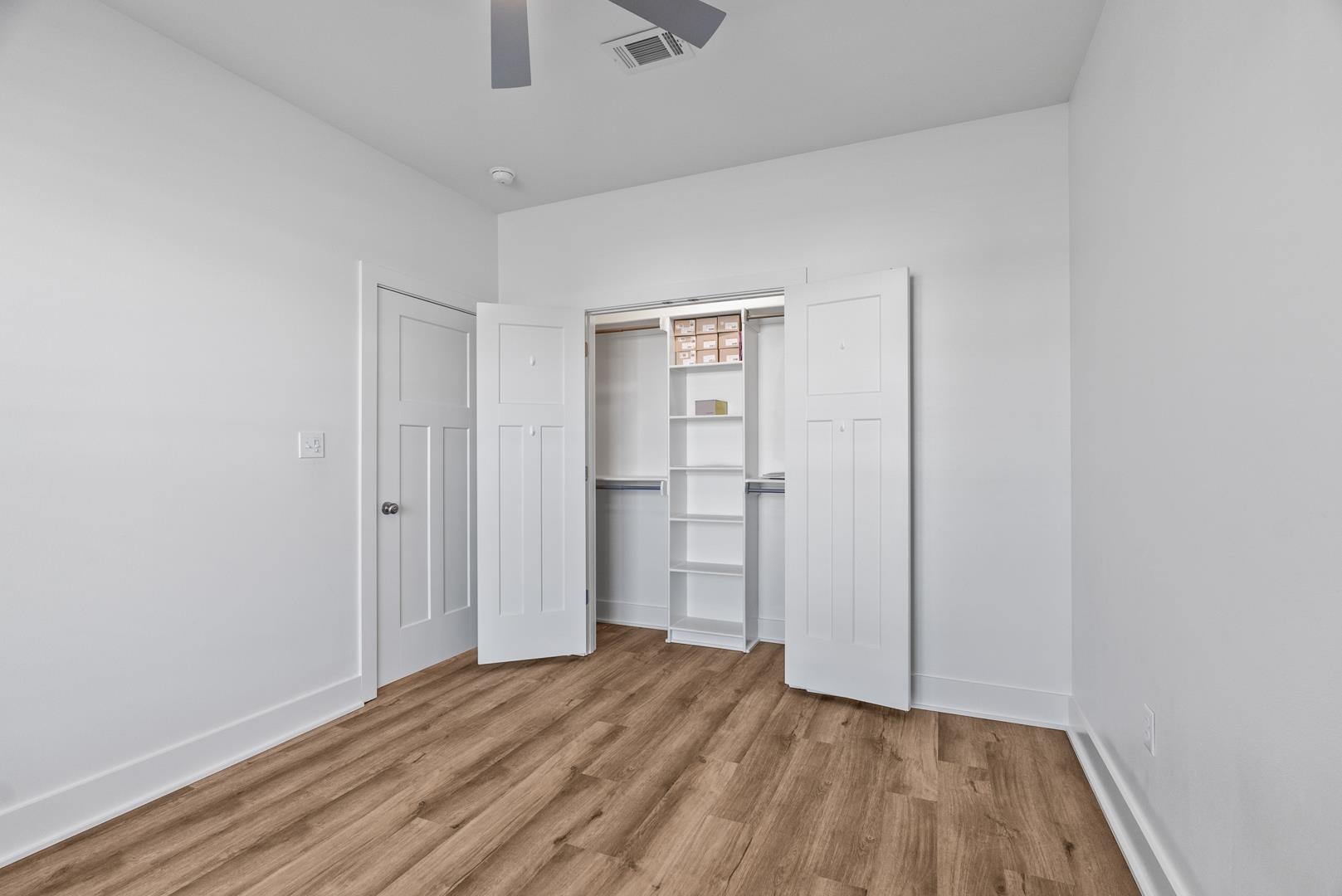 IVY PLACE - Residential