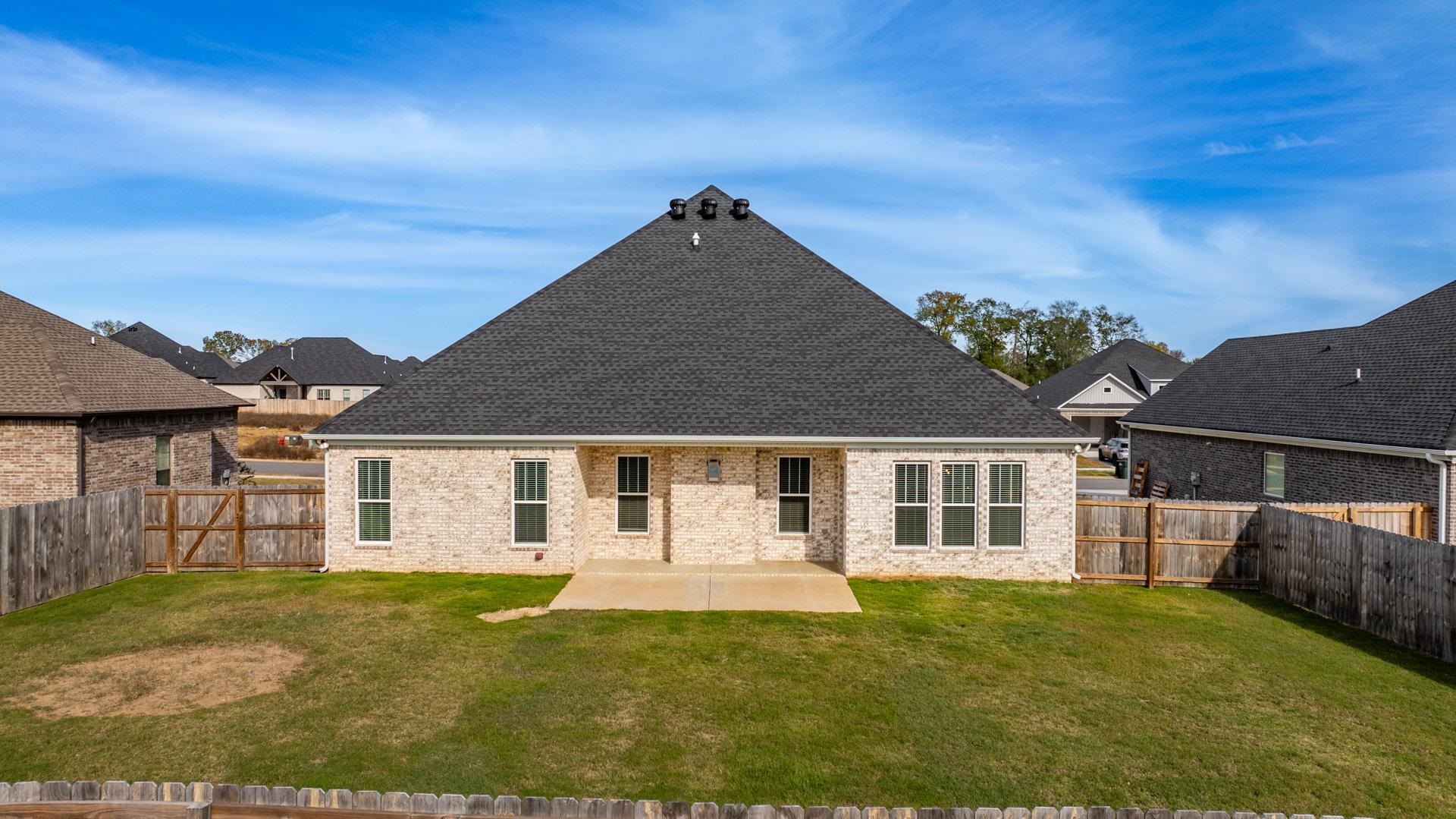 IVY PLACE - Residential