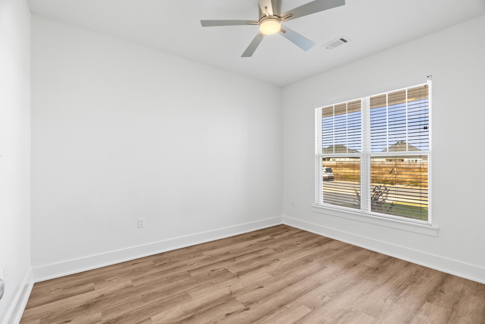 IVY PLACE - Residential