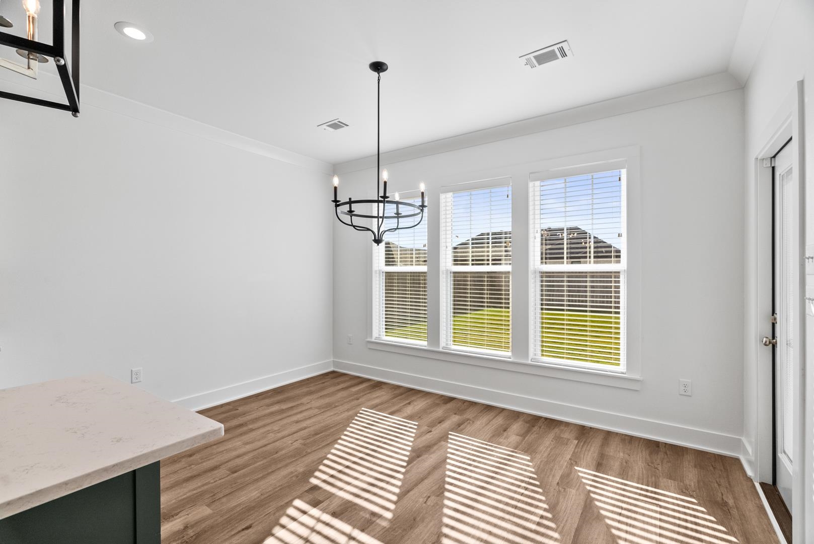 IVY PLACE - Residential