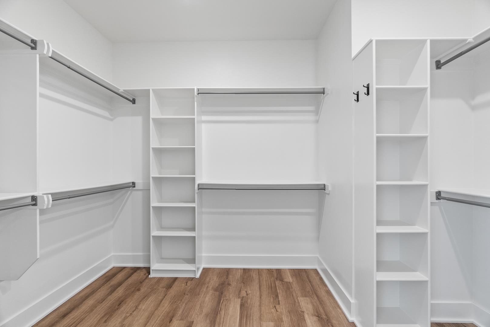 IVY PLACE - Residential