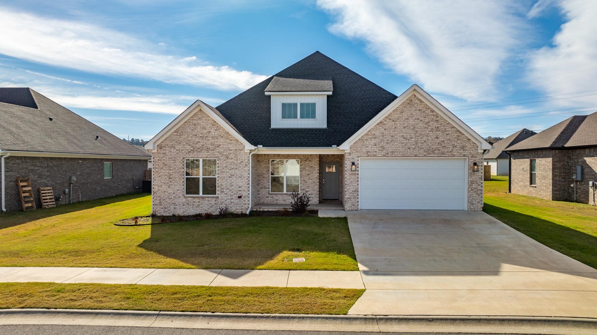 IVY PLACE - Residential