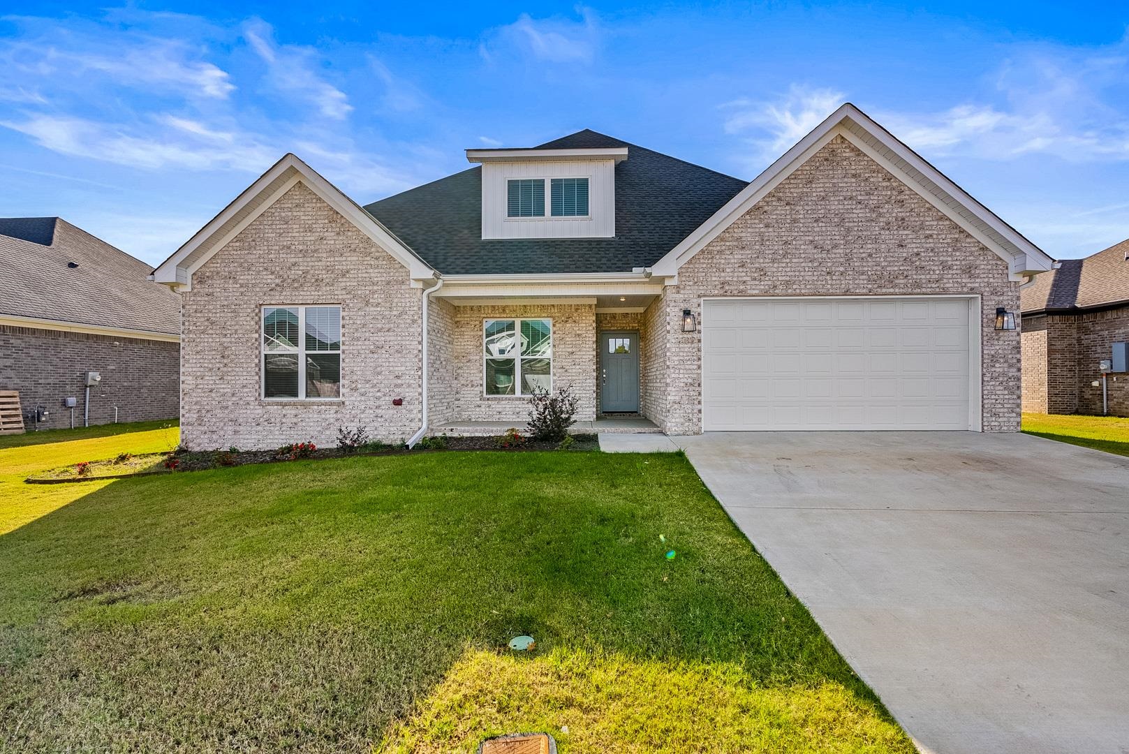 IVY PLACE - Residential