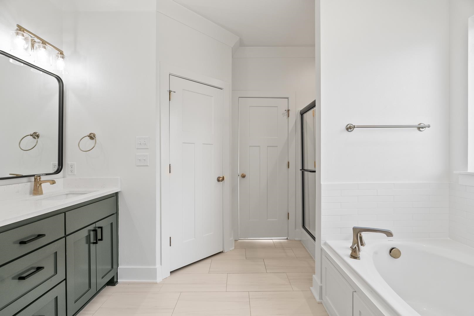 IVY PLACE - Residential