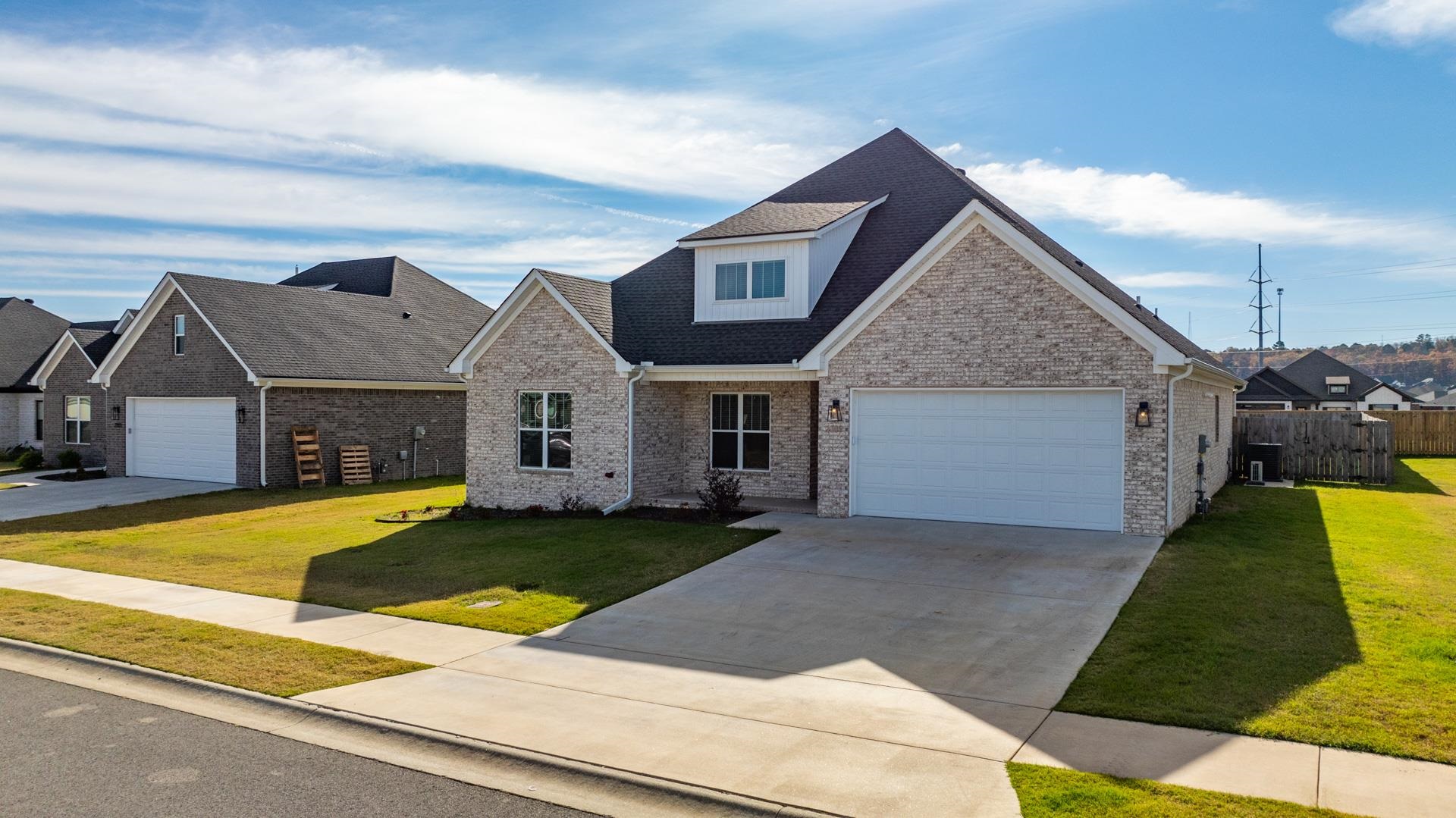 IVY PLACE - Residential