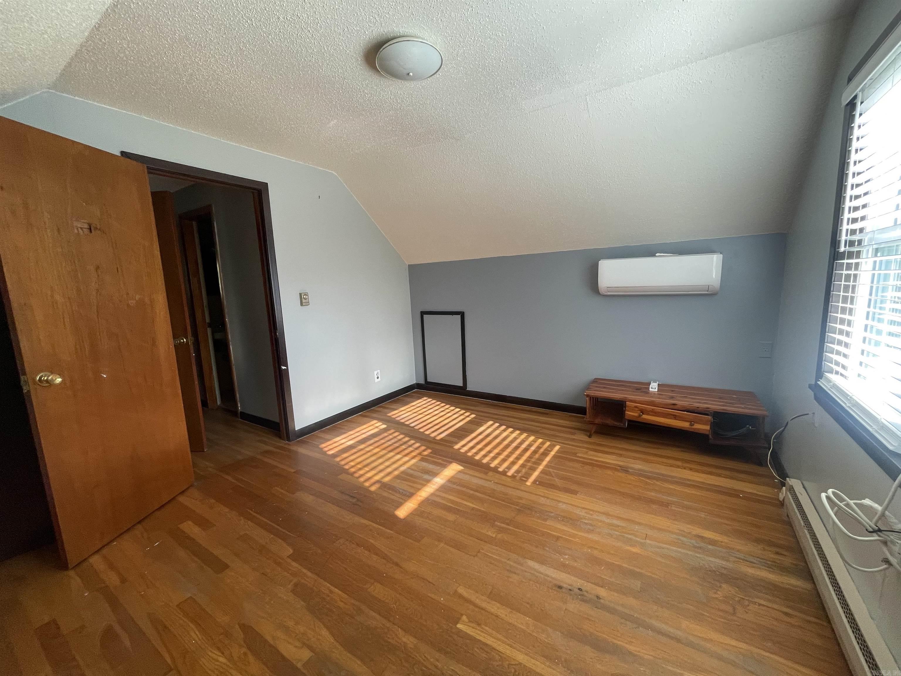 EASTWOOD ADDN - Residential