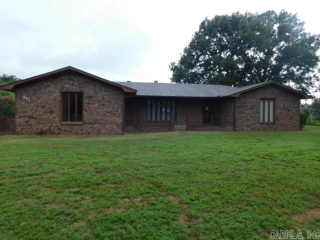 Beautiful country setting. Home sits well of the road and has large covered patio that overlooks a pasture. Large family room with gas log fireplace. Nice shop with lean to for all your hobbies and lawn equipment.