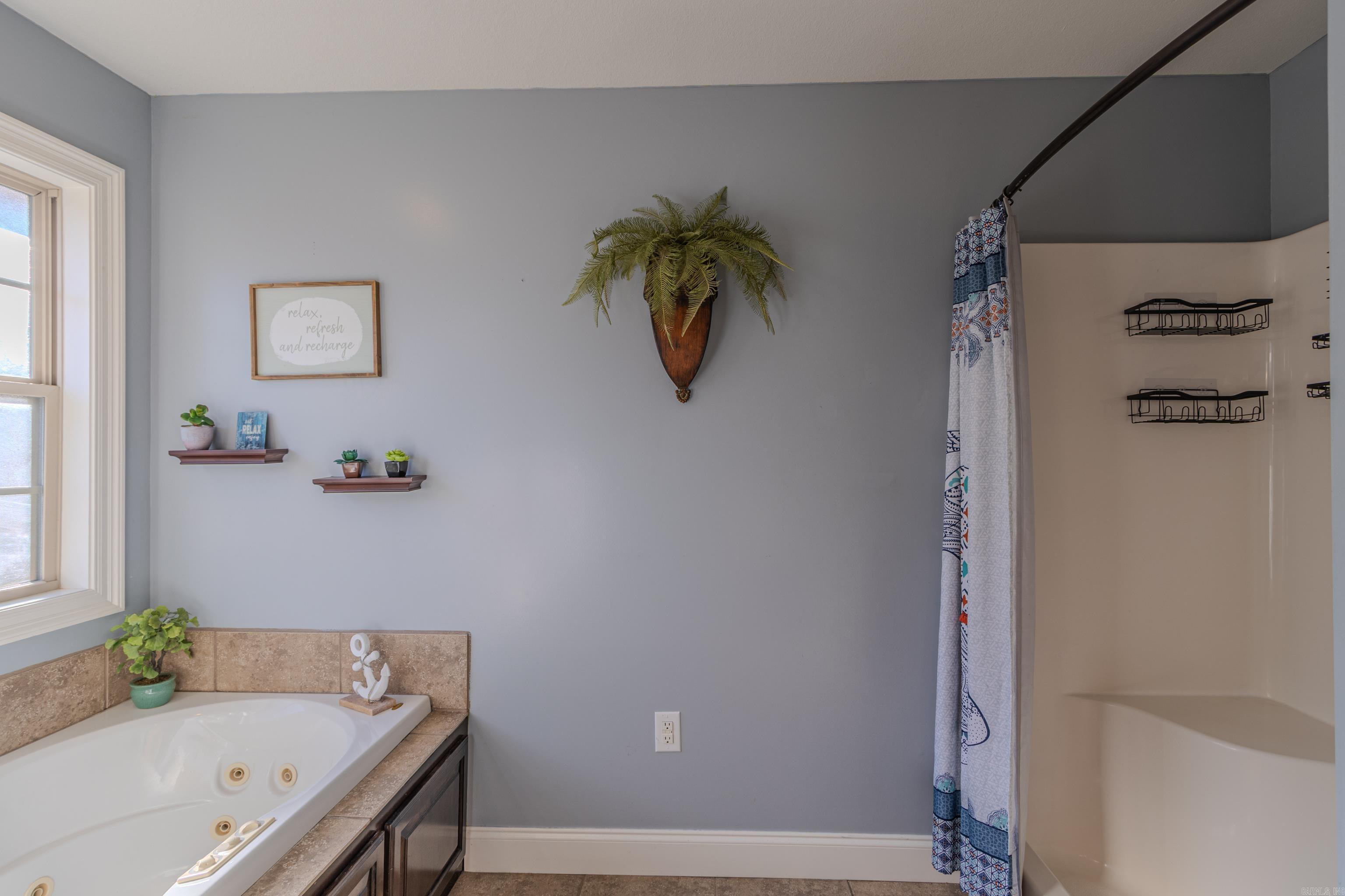 CARRIAGE HILL - Residential