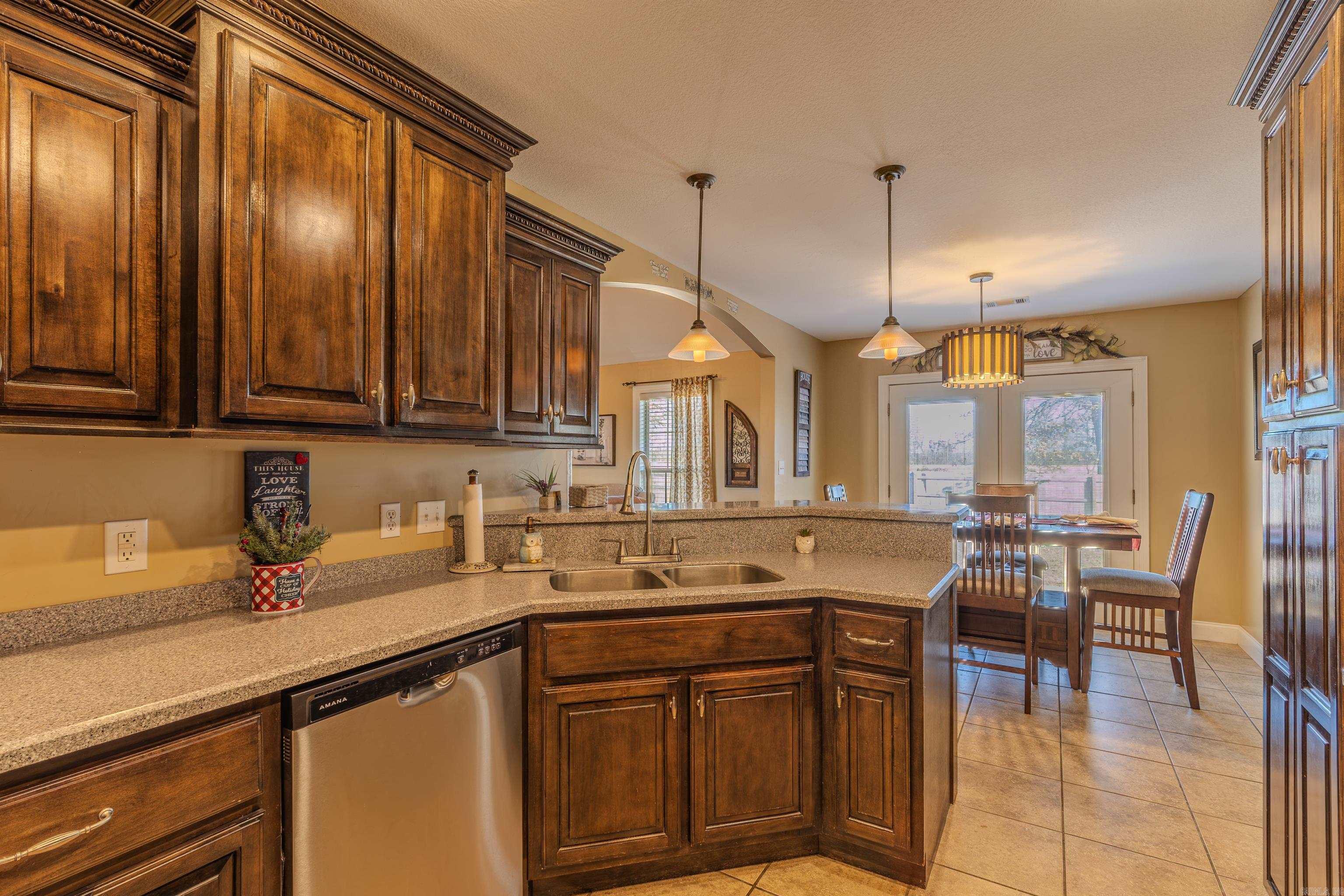 CARRIAGE HILL - Residential