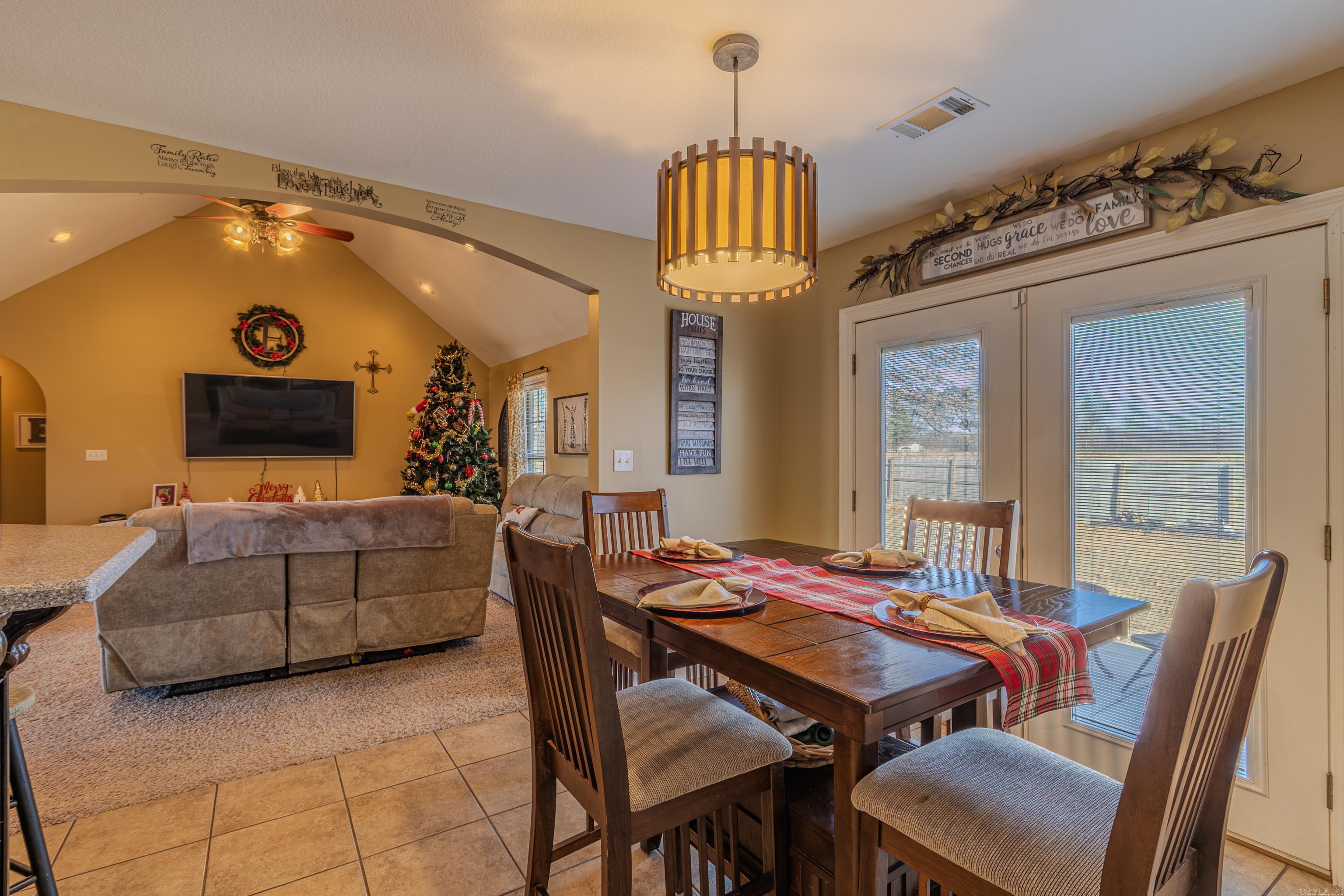 CARRIAGE HILL - Residential