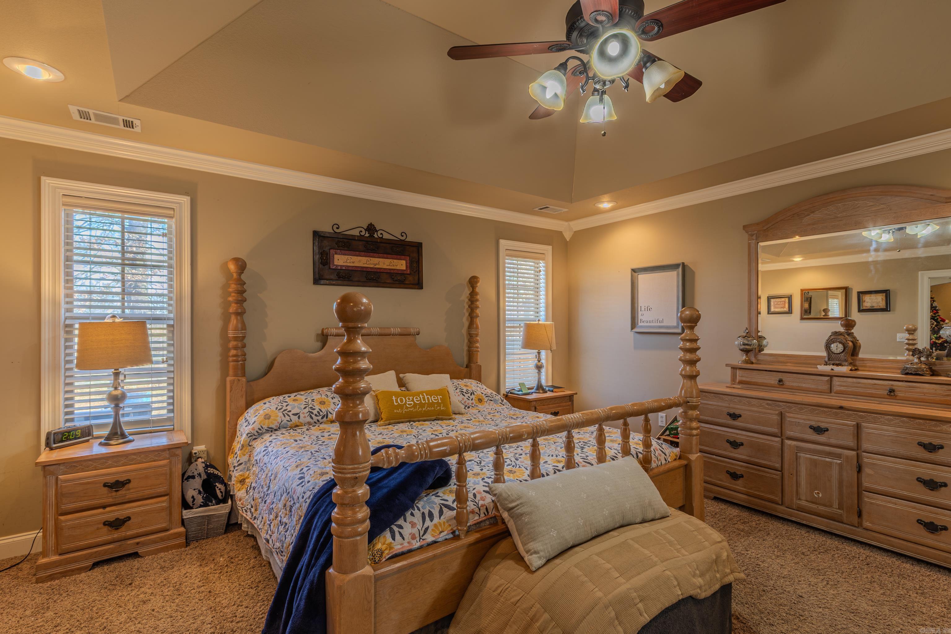 CARRIAGE HILL - Residential