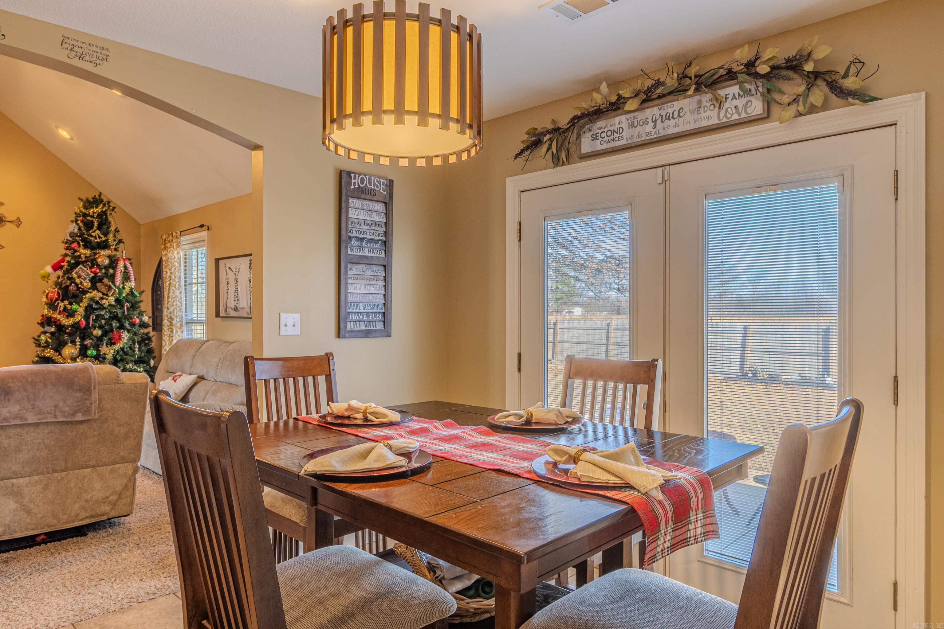 CARRIAGE HILL - Residential