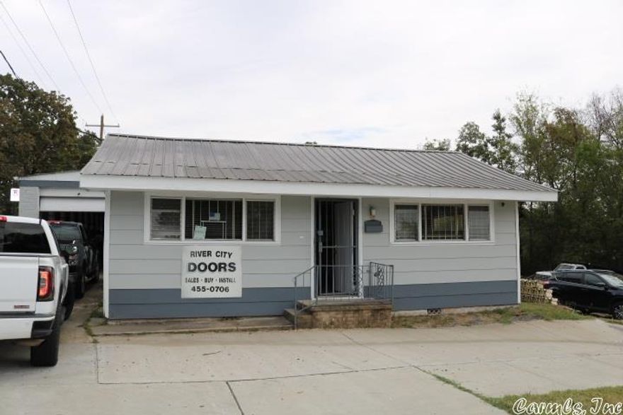 Older Concrete Block Building Lots of open space - drive in bay - office space.  Zoned C-2.  Good traffic count.  Agents, please see confidential remarks and docs on line for offer submission info.  Listed at appraised value and the lot next door is now part of property. (not paved but solid)