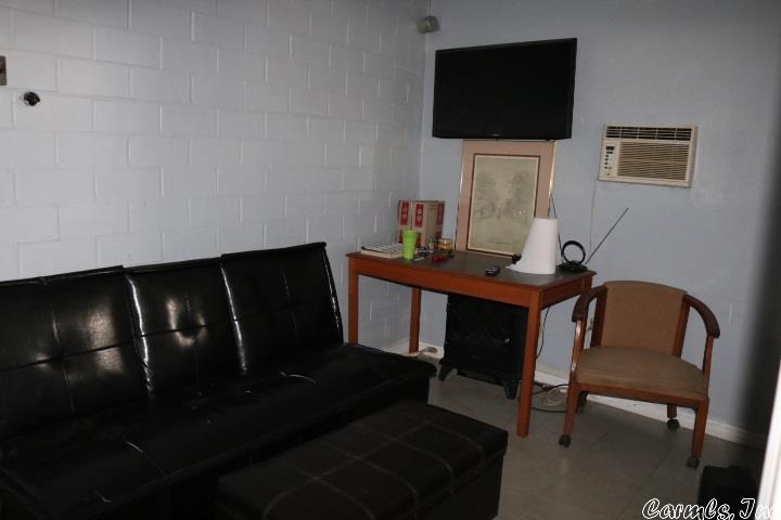 Twen Cen - Commercial Sale