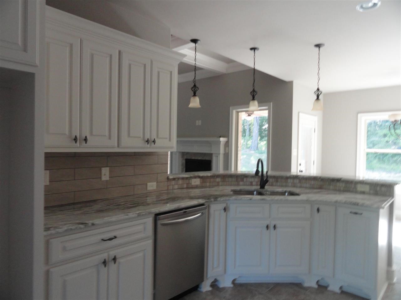 HURRICANE LAKE EST - Residential