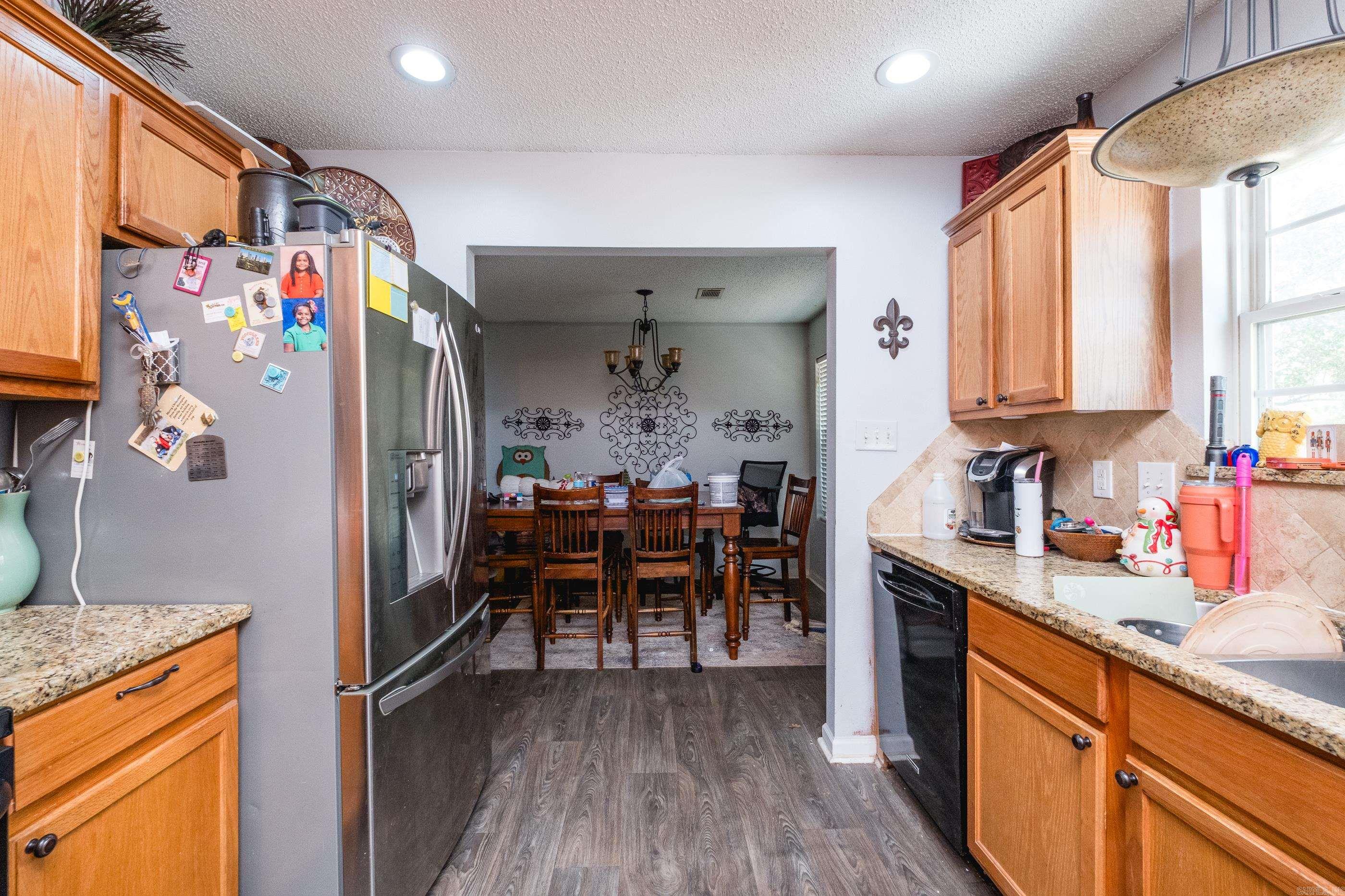 RIVER MANOR EST - Residential