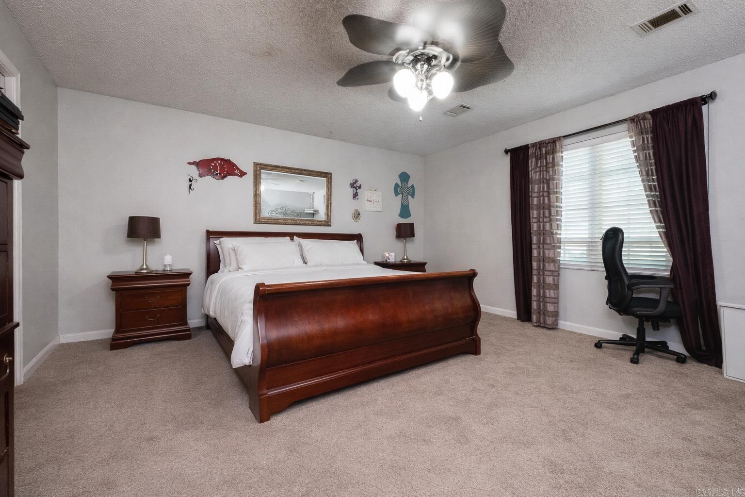 RIVER MANOR EST - Residential