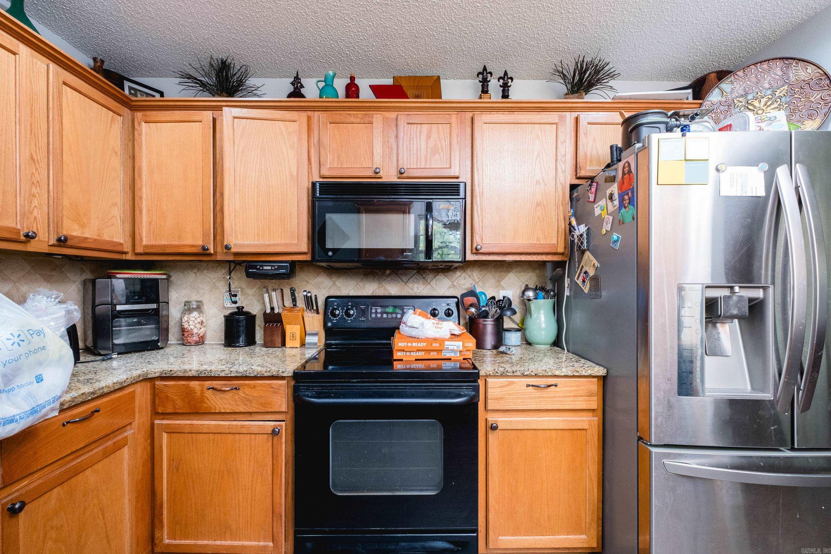 RIVER MANOR EST - Residential