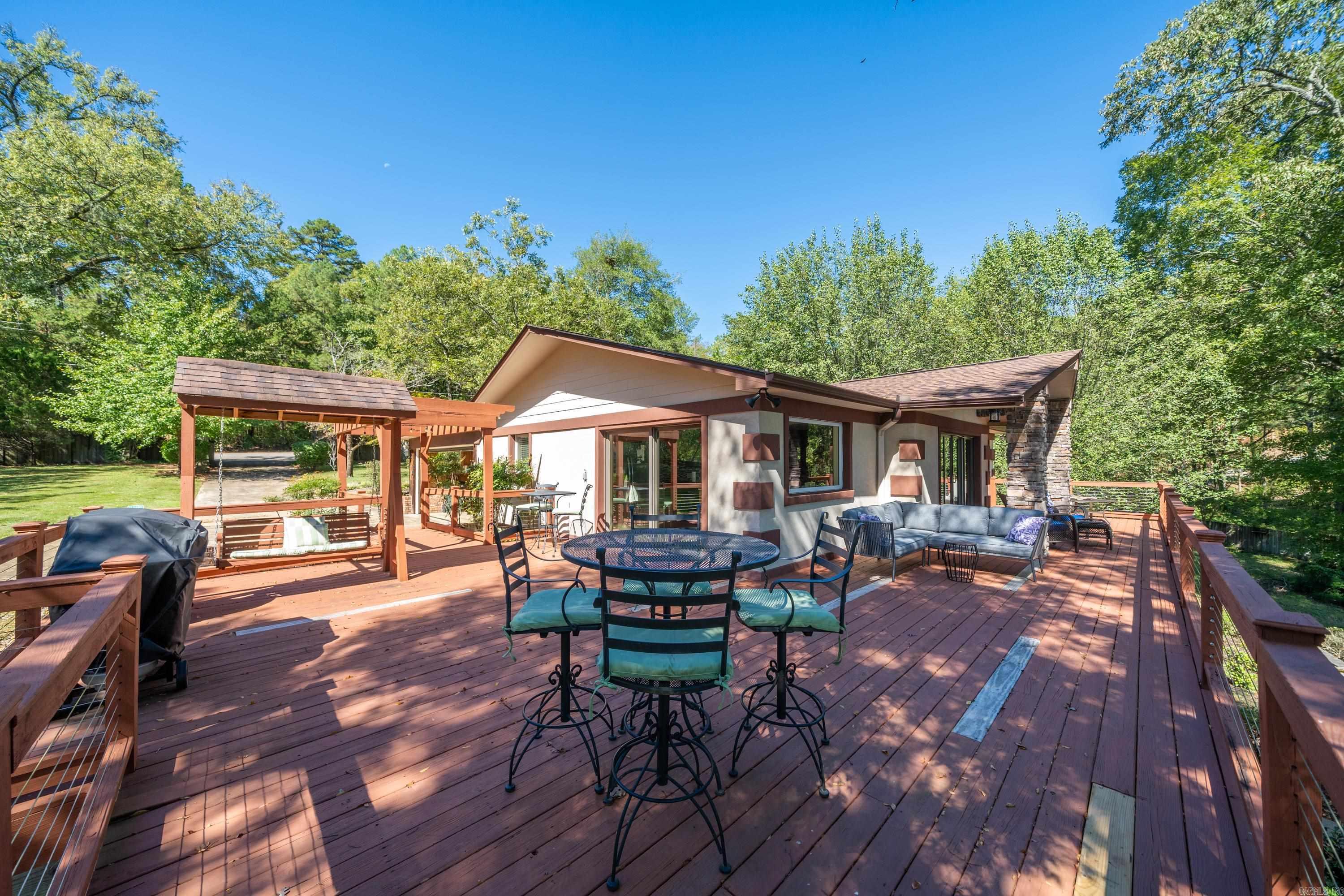 Kirschwood Manor - Residential