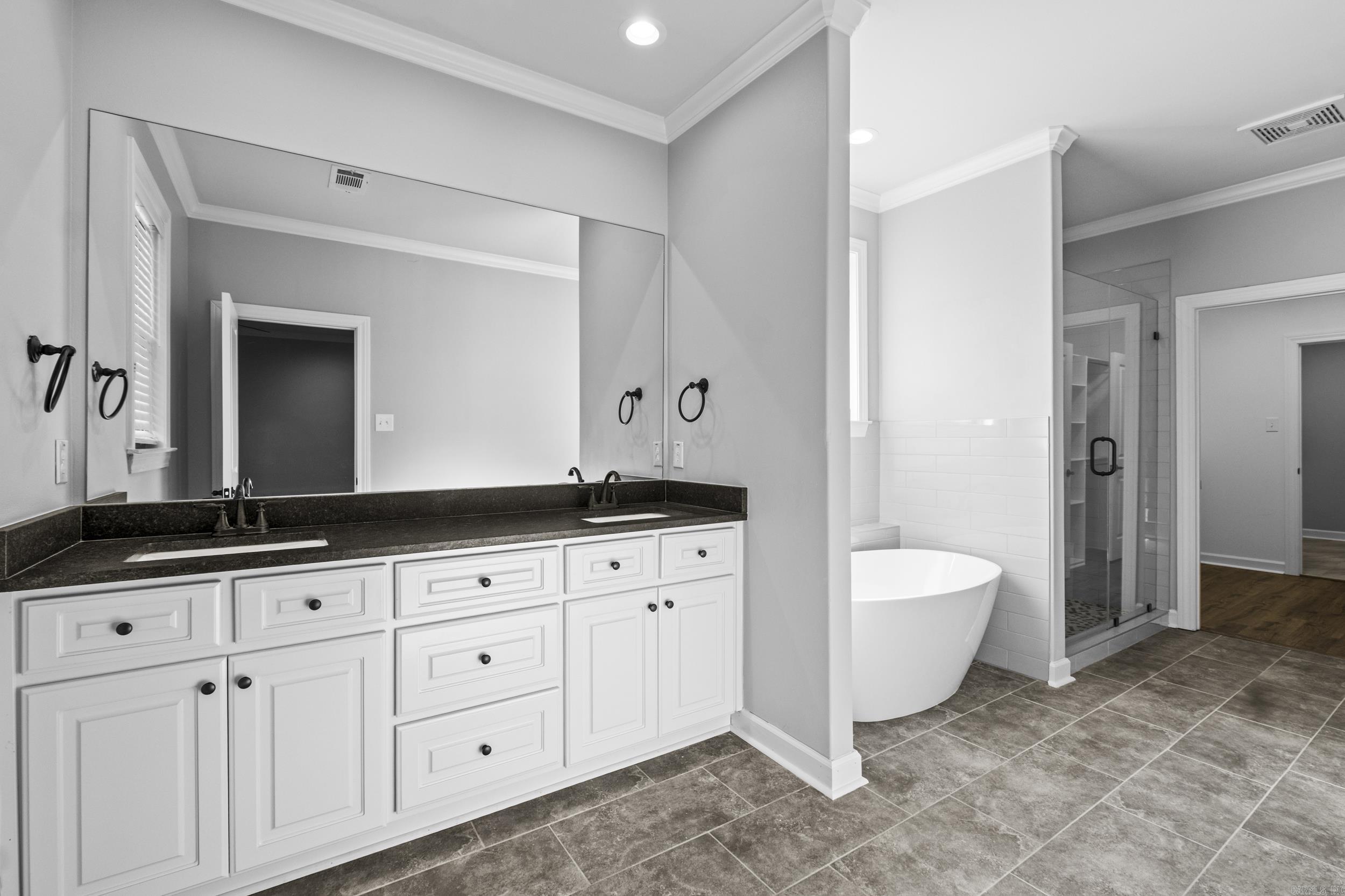 MILLERS GLENN - Residential